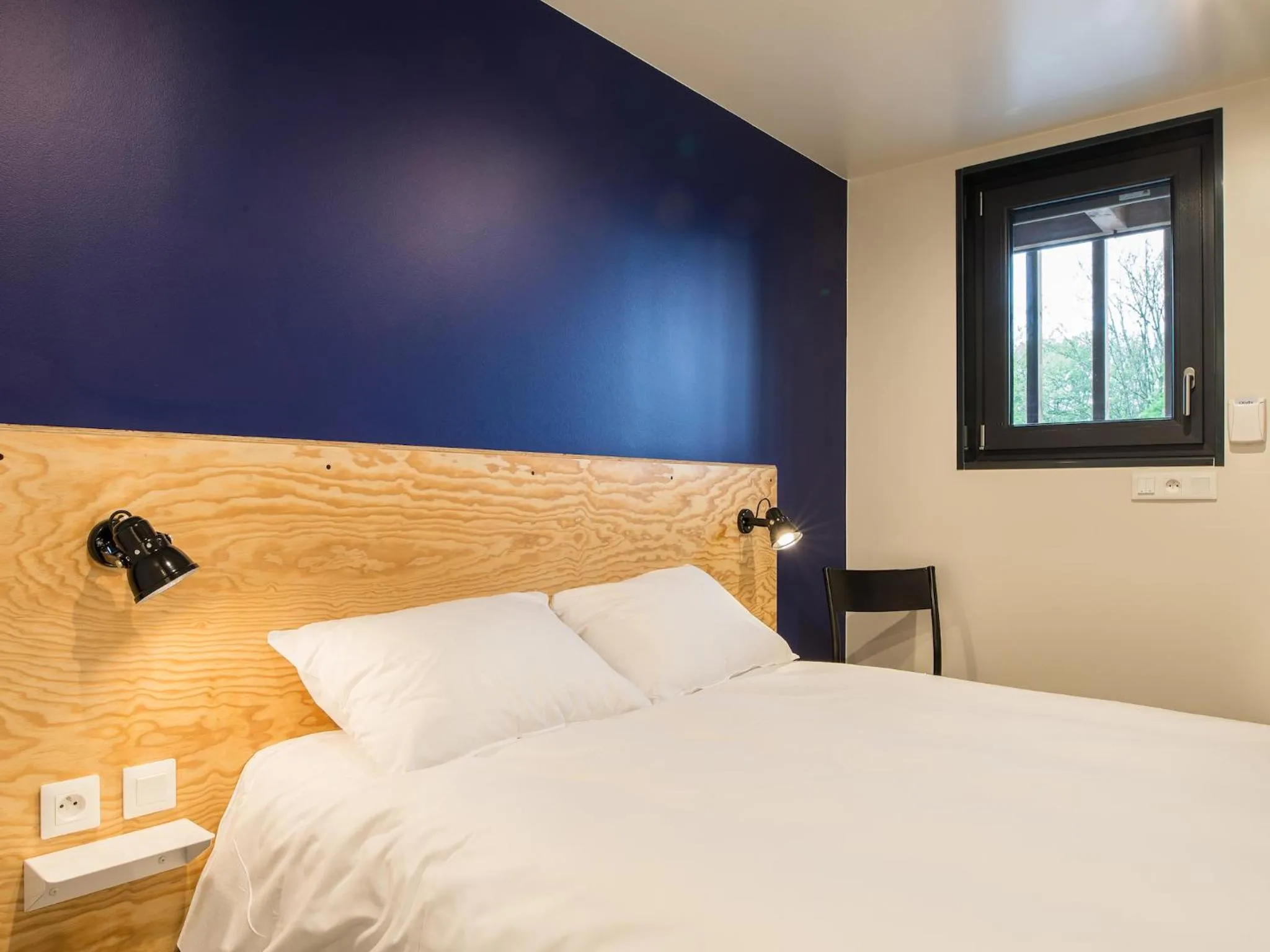 Photo of the whole room, Bed in Eklo Hotels Lille