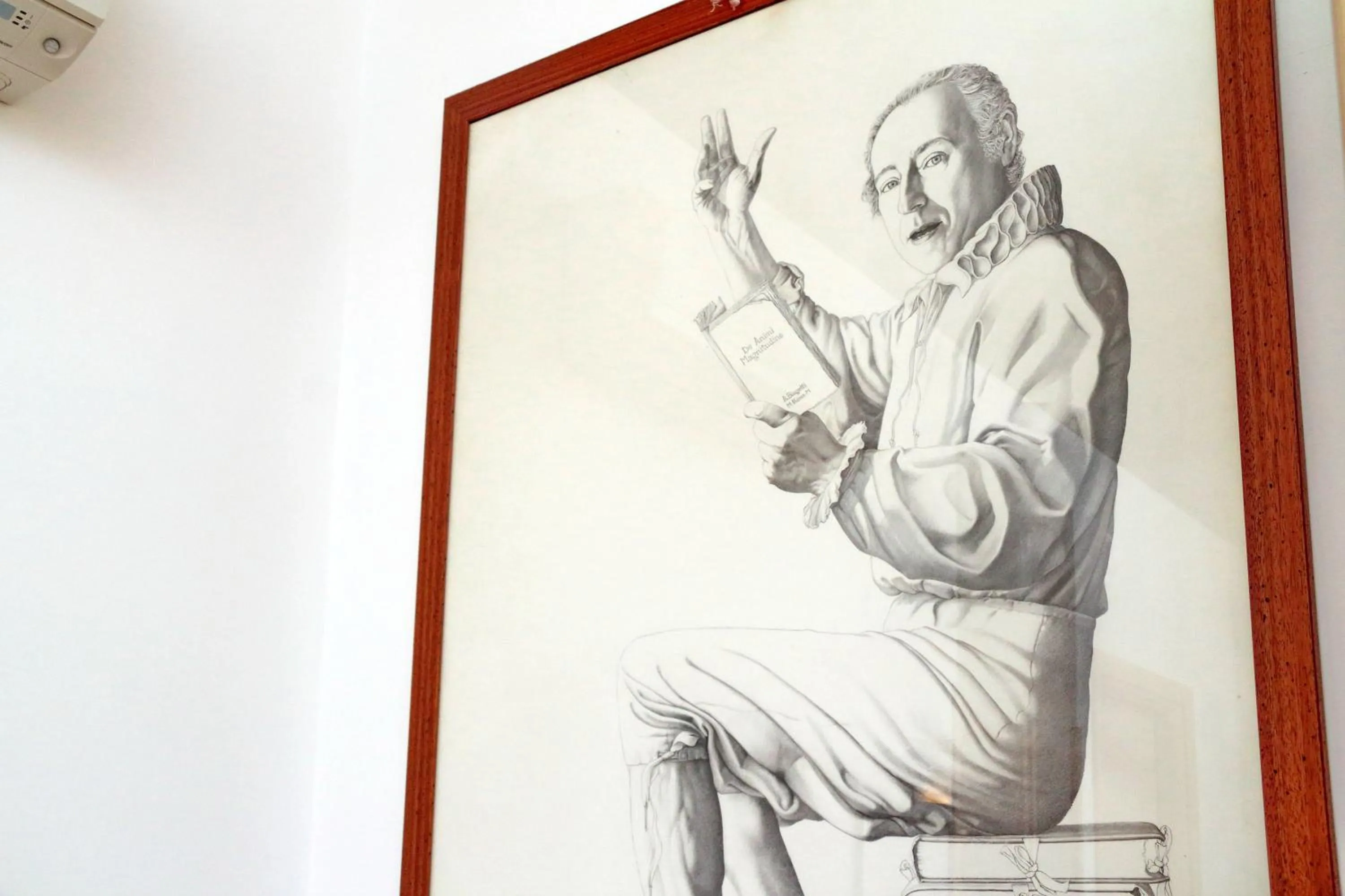 Decorative detail in Sonnino Suite