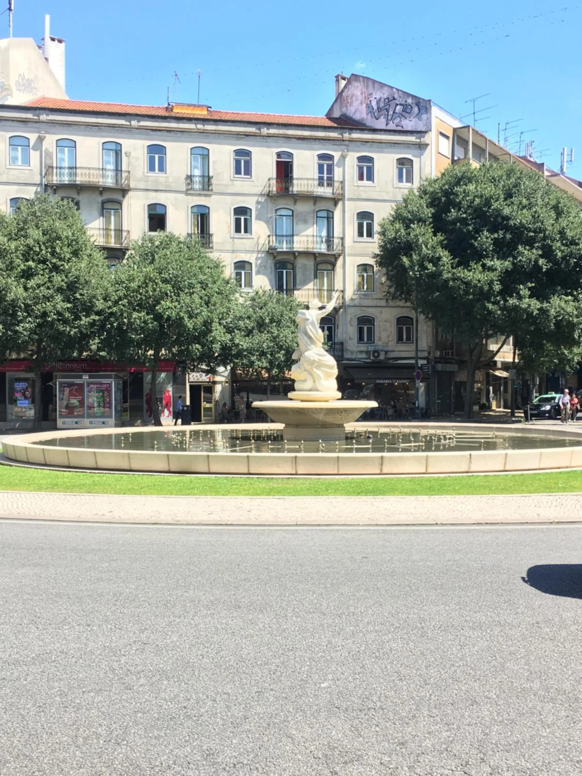 Facade/entrance in Residencia Whitelove
