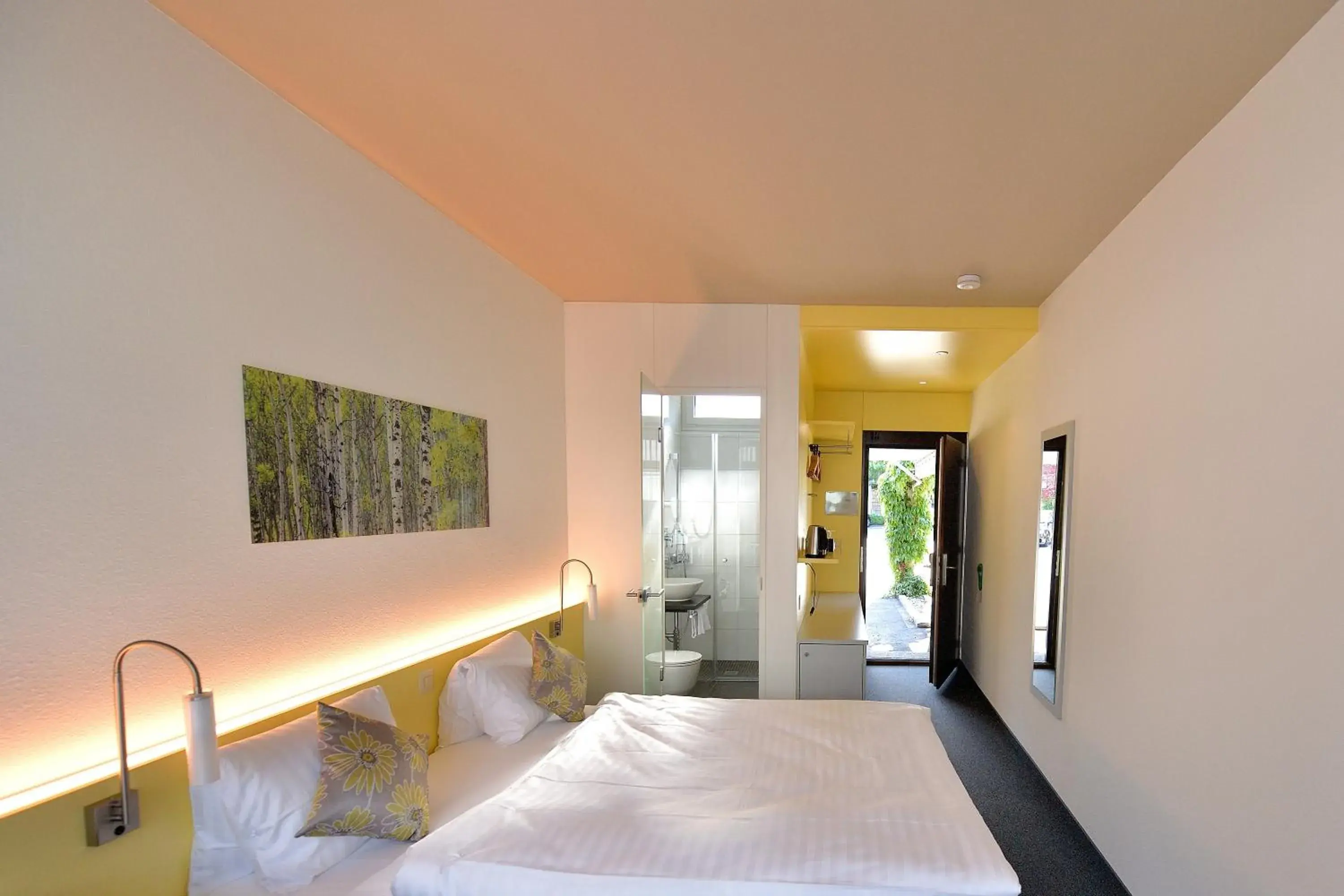 Comfort Single Room with Private Parking in Hotel Sommerau Comfort Single Room with Private Parking in Hotel Sommerau