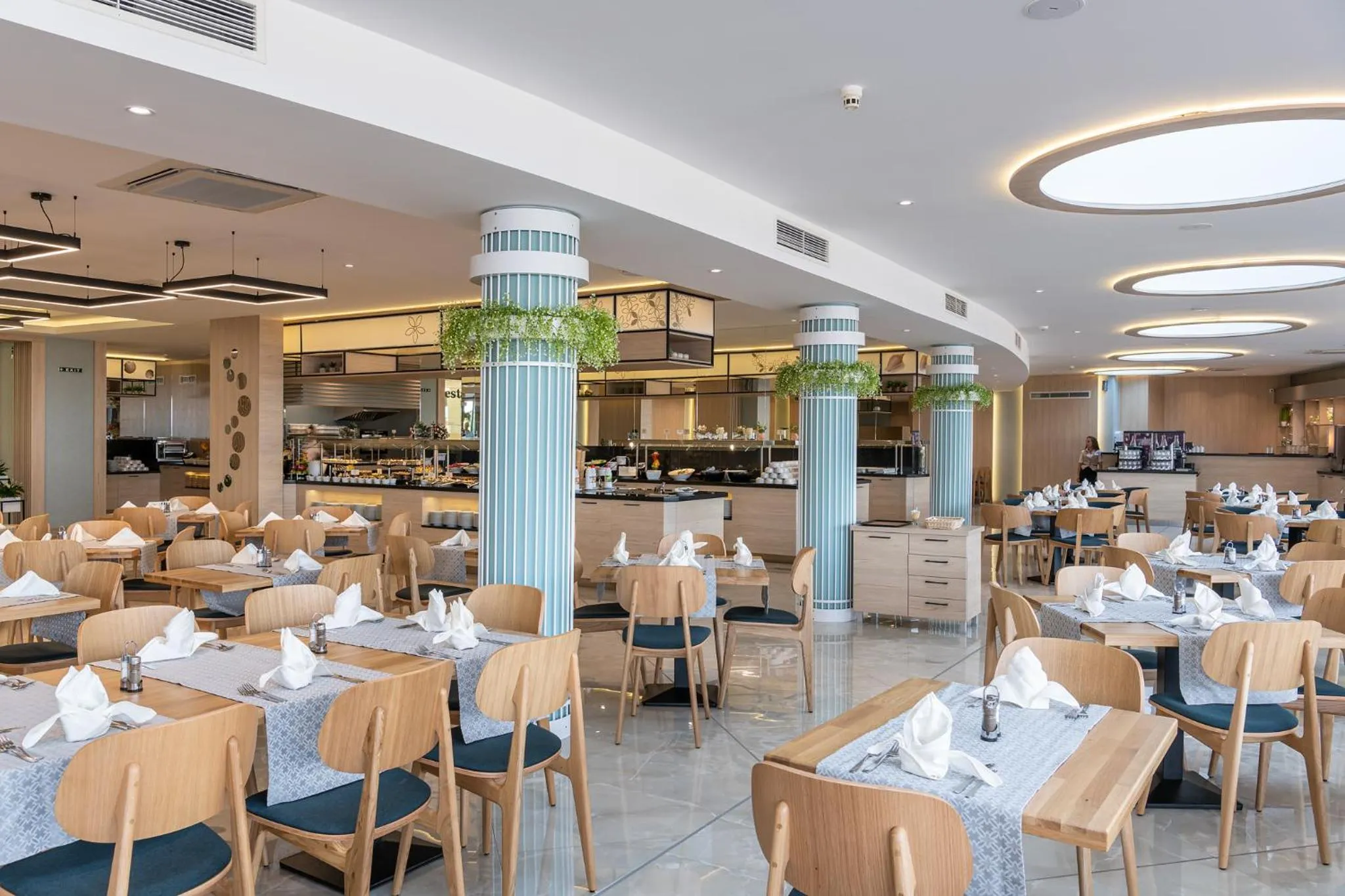 Restaurant/places to eat in Hotel Neptun Beach