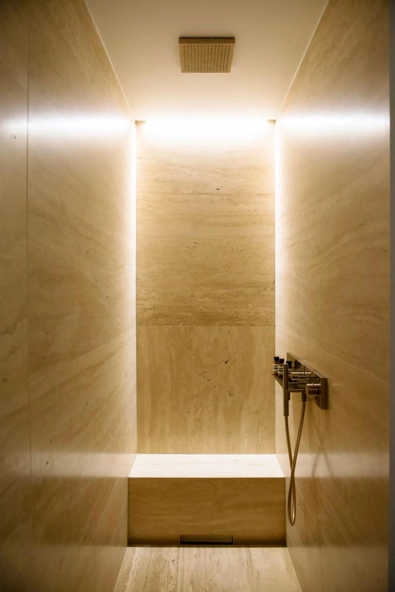 Shower in BEYOND by Geisel