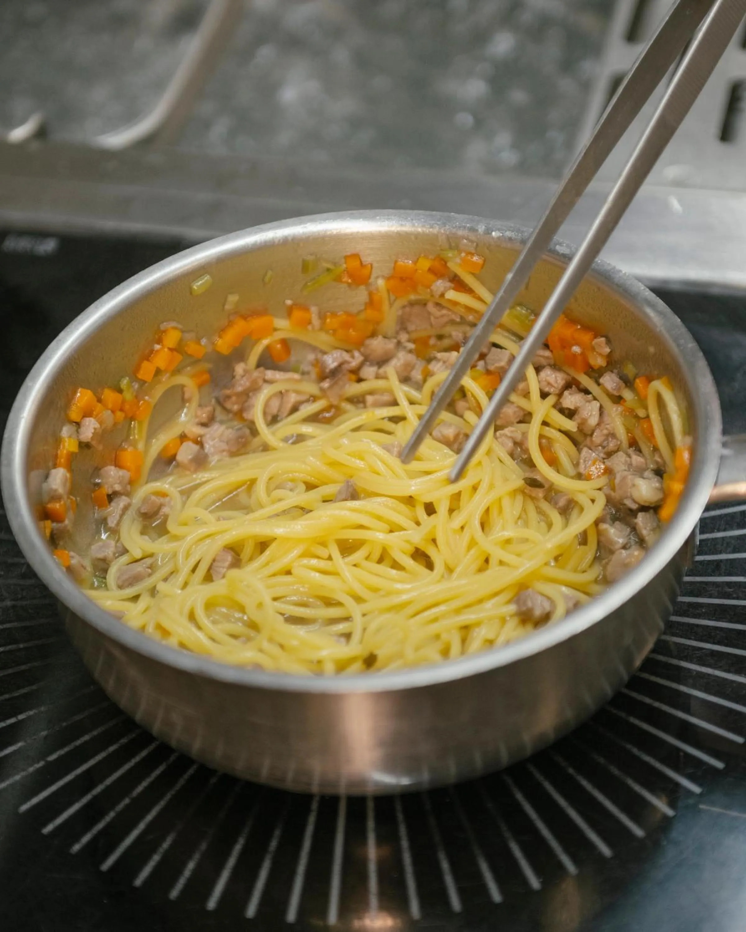 kitchen in De Bonart Naples, Curio Collection By Hilton
