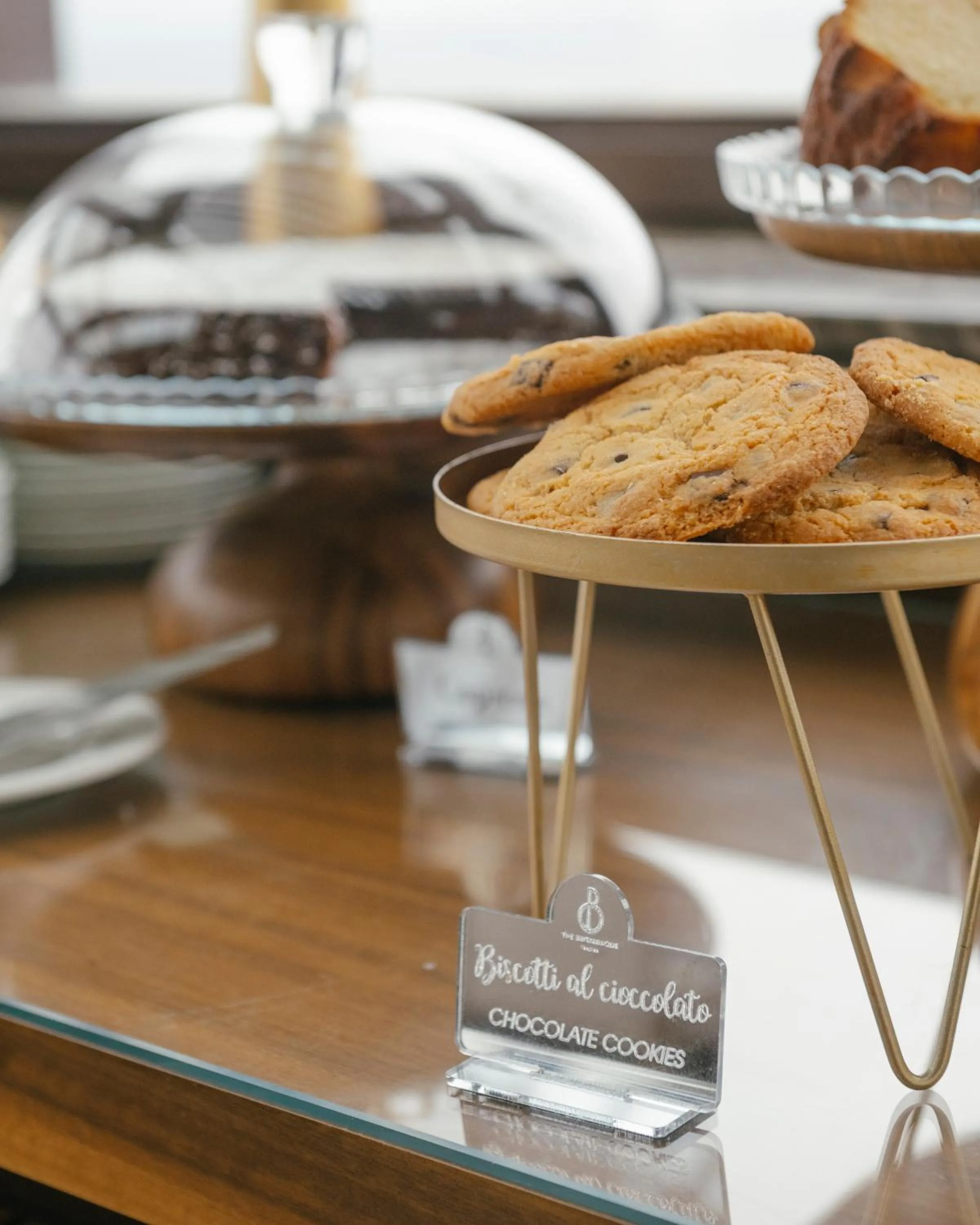 Breakfast in De Bonart Naples, Curio Collection By Hilton