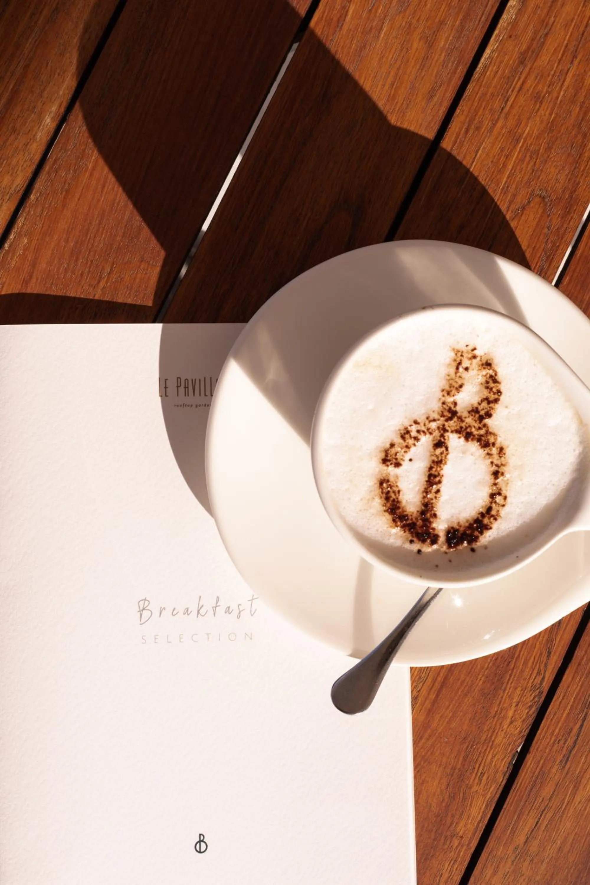 Breakfast in De Bonart Naples, Curio Collection By Hilton