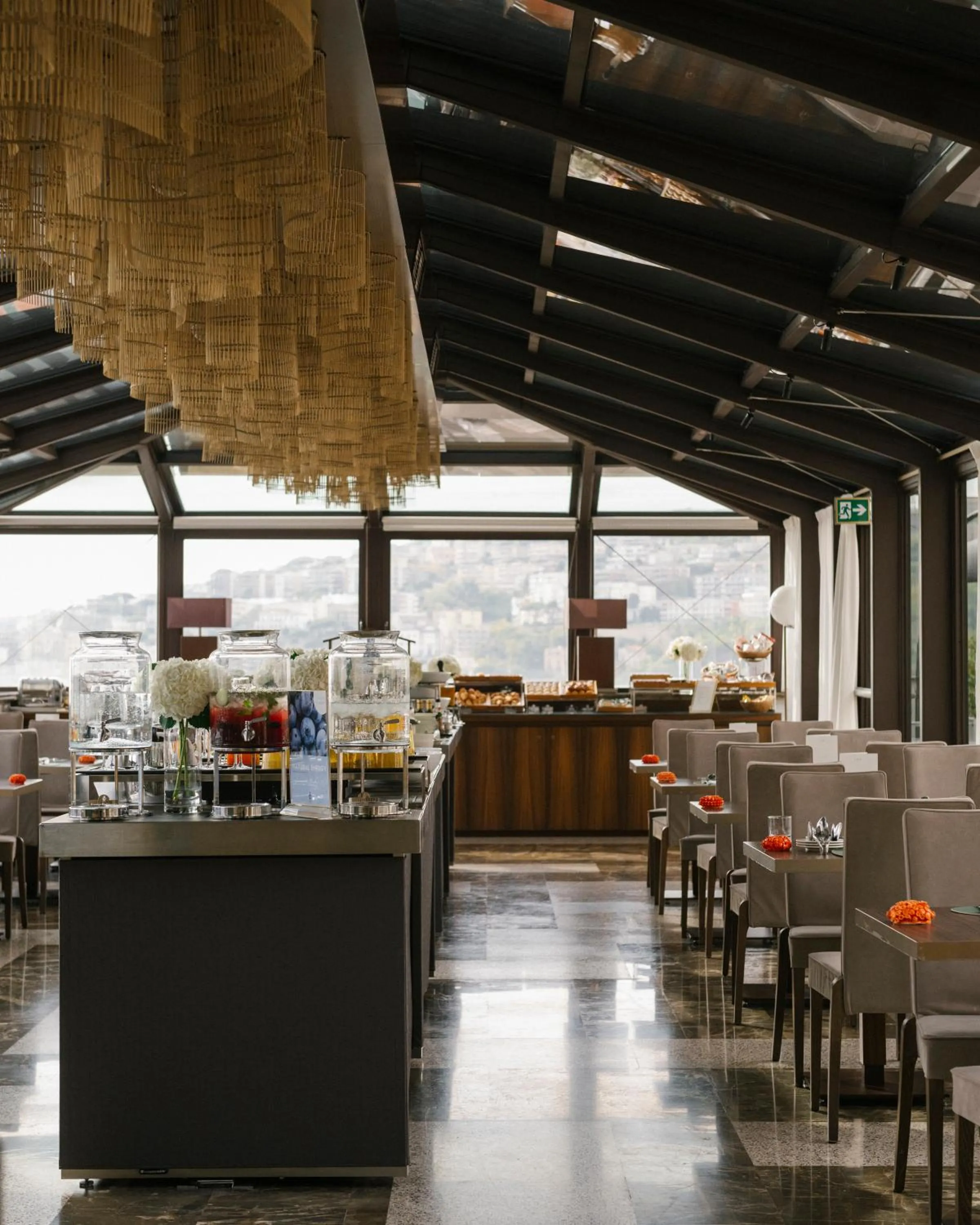 Breakfast in De Bonart Naples, Curio Collection By Hilton