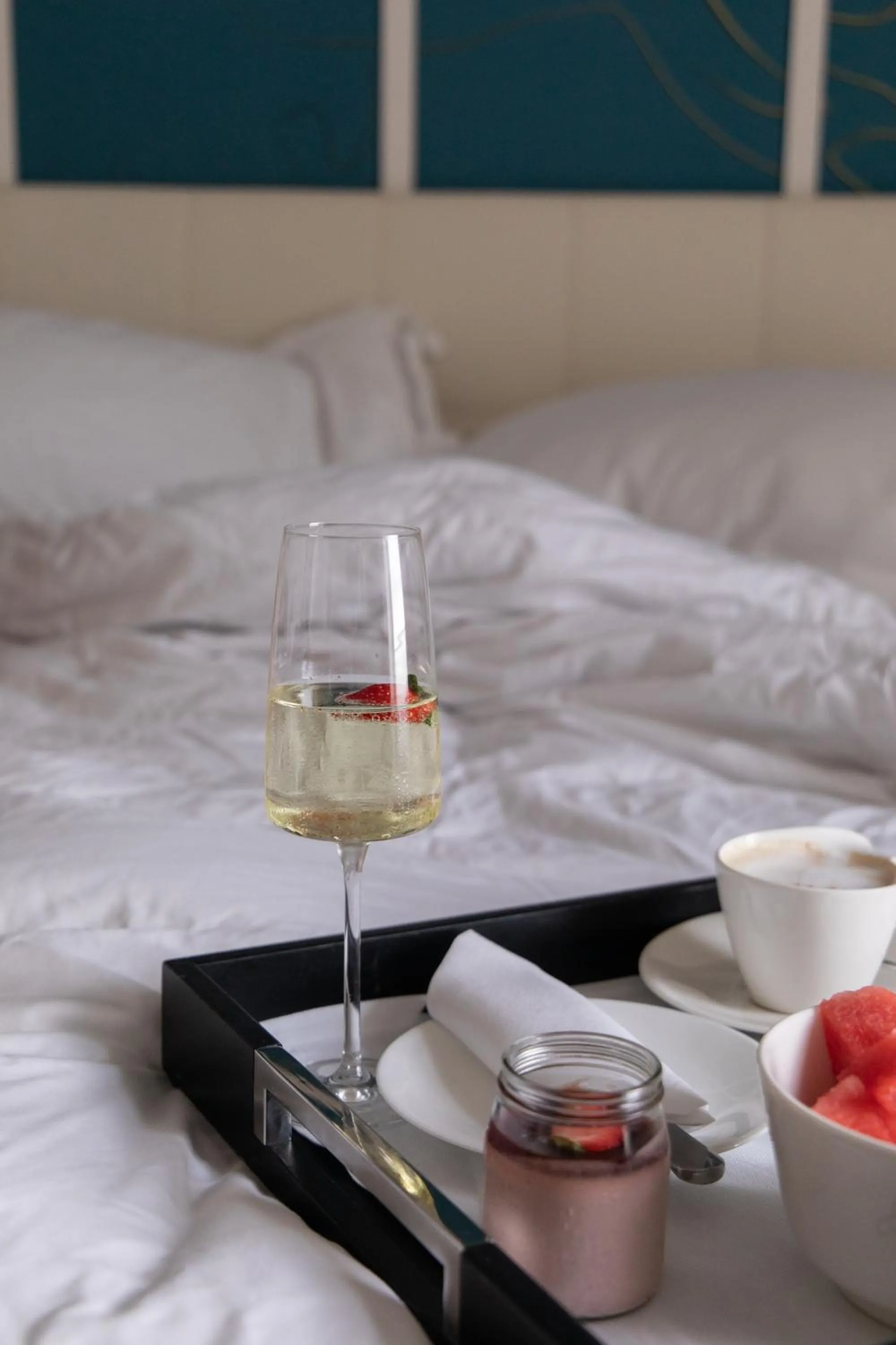 Bedroom, Bed in De Bonart Naples, Curio Collection By Hilton