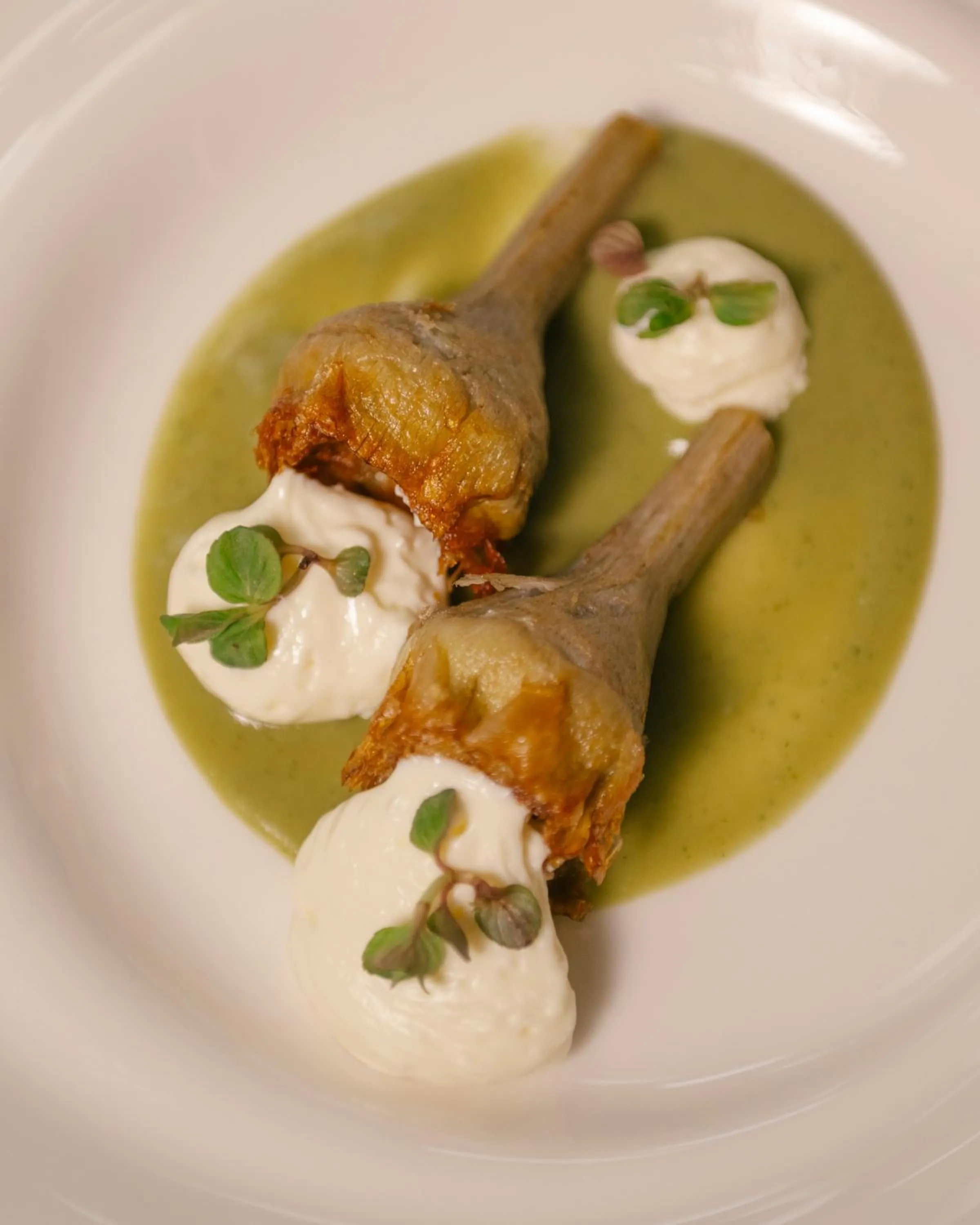 kitchen in De Bonart Naples, Curio Collection By Hilton