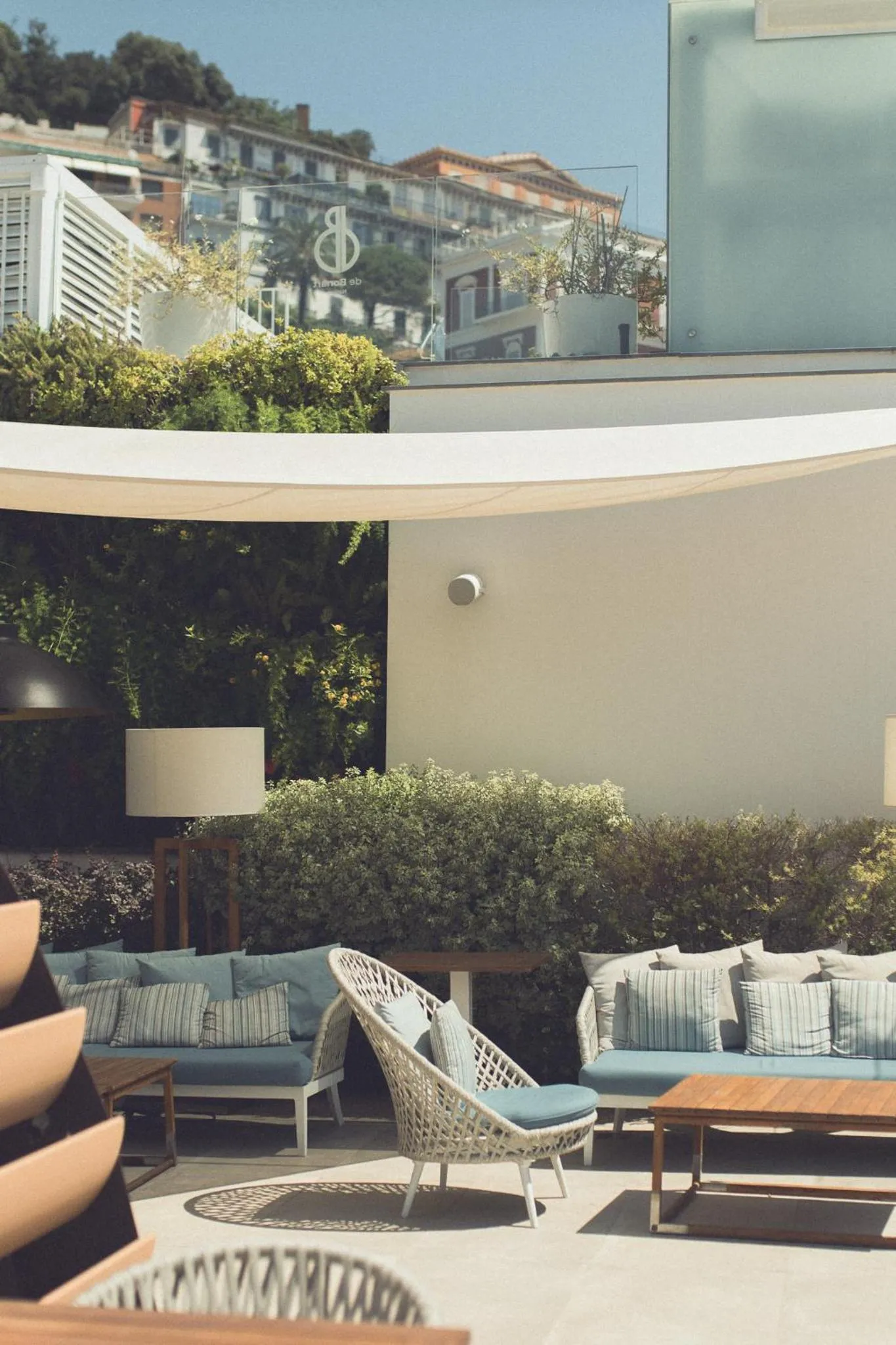 Restaurant/places to eat in De Bonart Naples, Curio Collection By Hilton