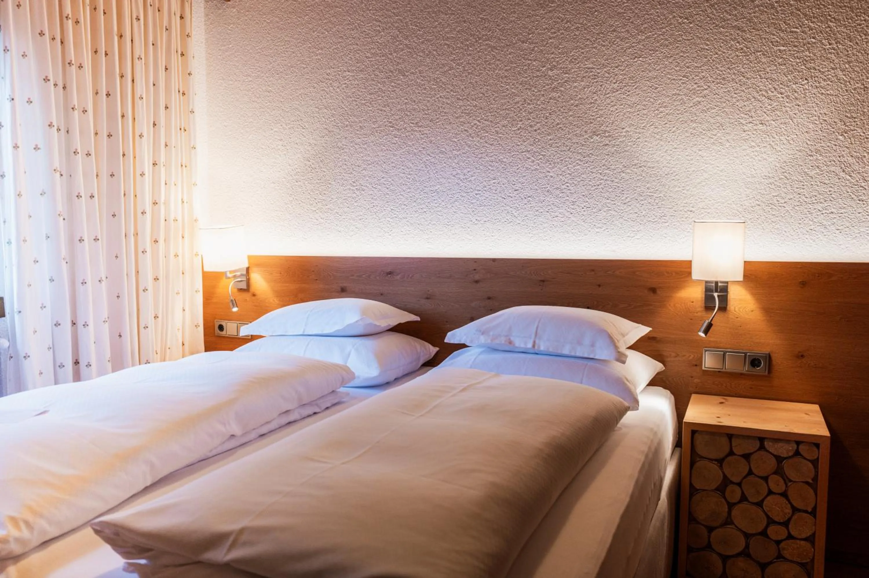 Bed in Aktiv & Spa Hotel Alpenrose