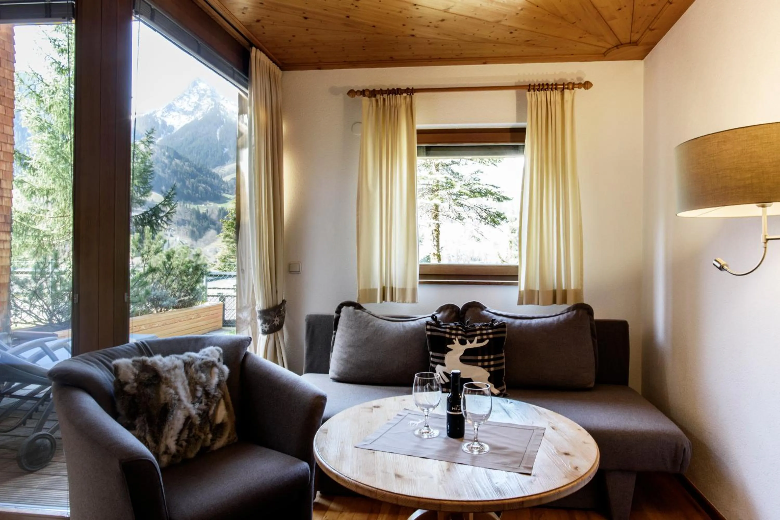 Superior Double Room with Terrace in Aktiv & Spa Hotel Alpenrose