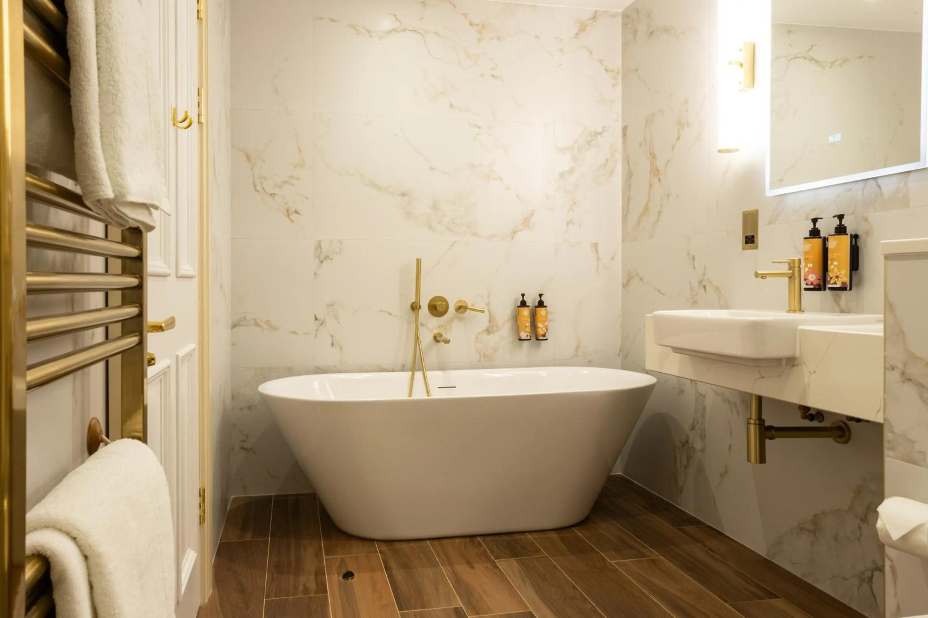 Fernhill House Hotel & Gardens