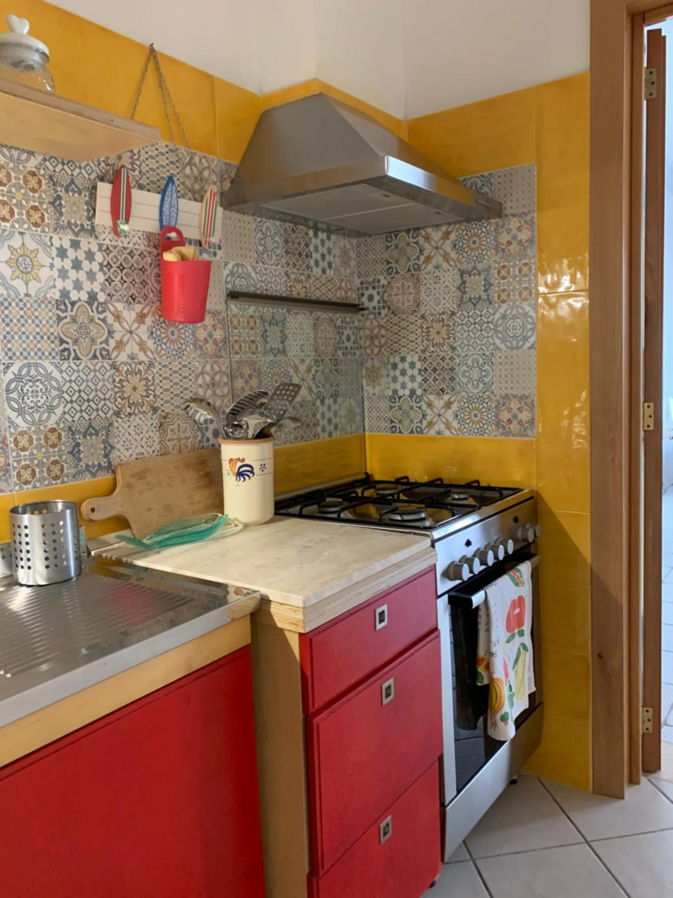 Kitchen or kitchenette in Mansarda sul Mare
