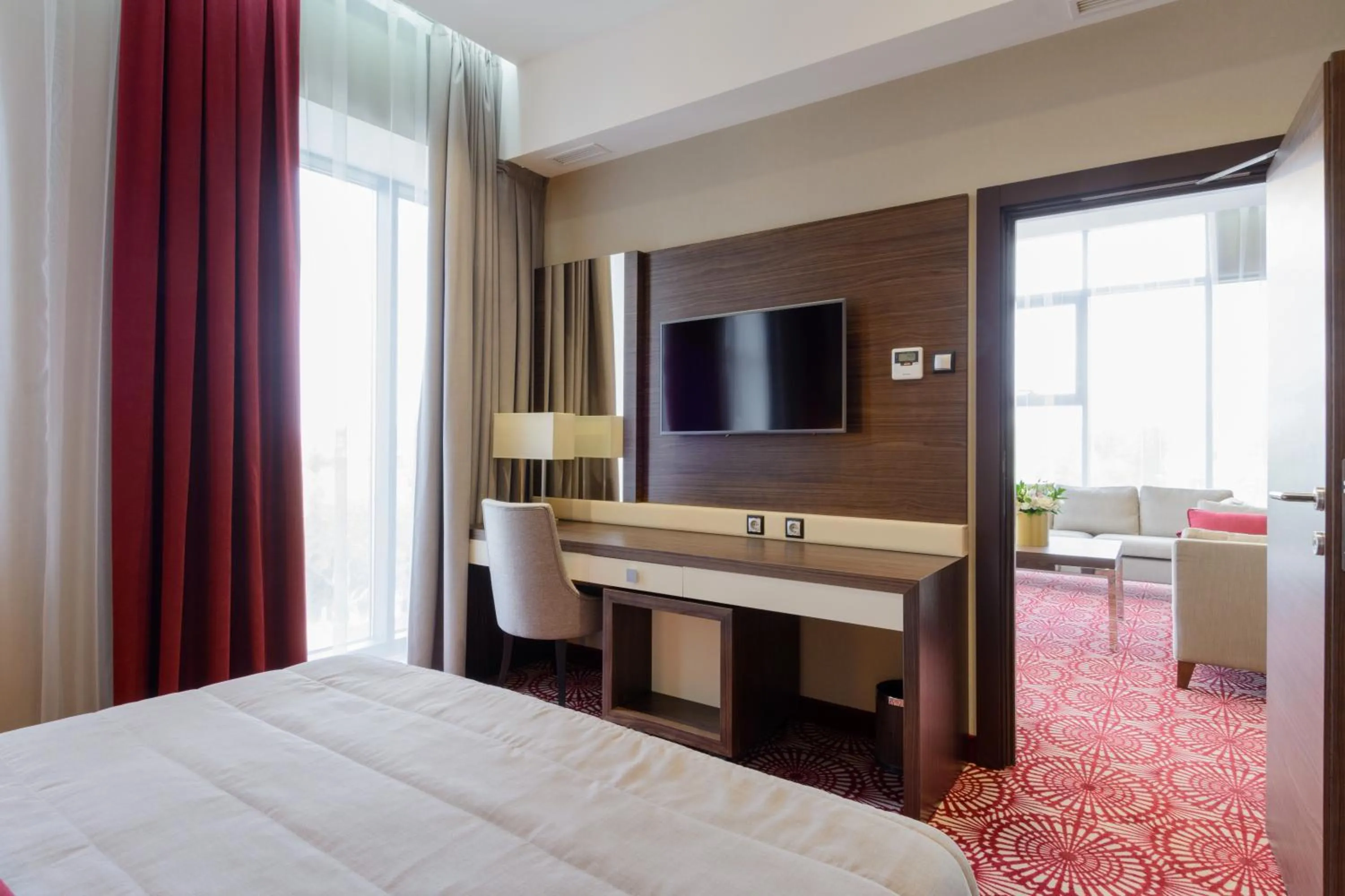 Photo of the whole room, Bed in Hotel Senator