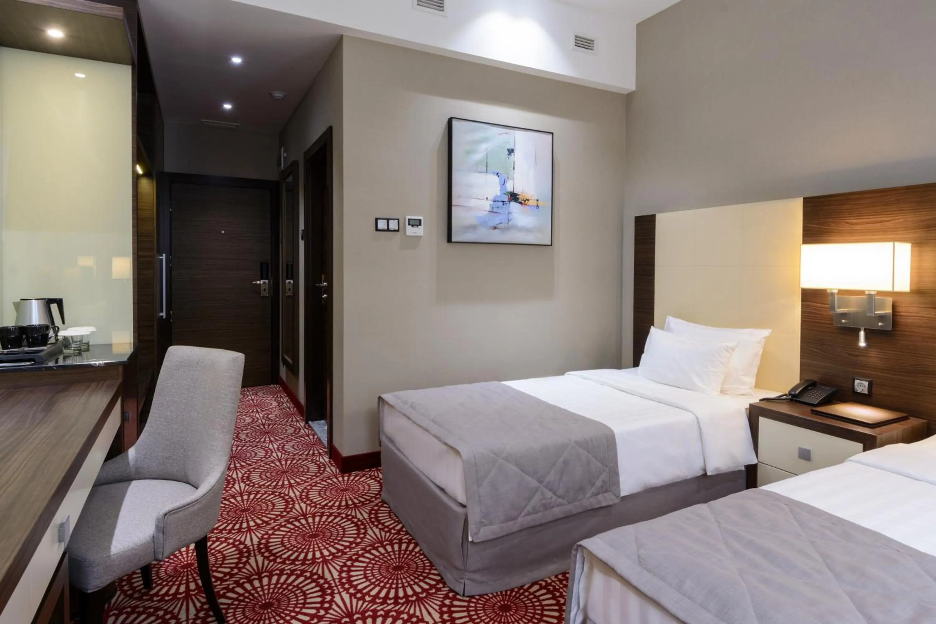 Photo of the whole room, Bed in Hotel Senator