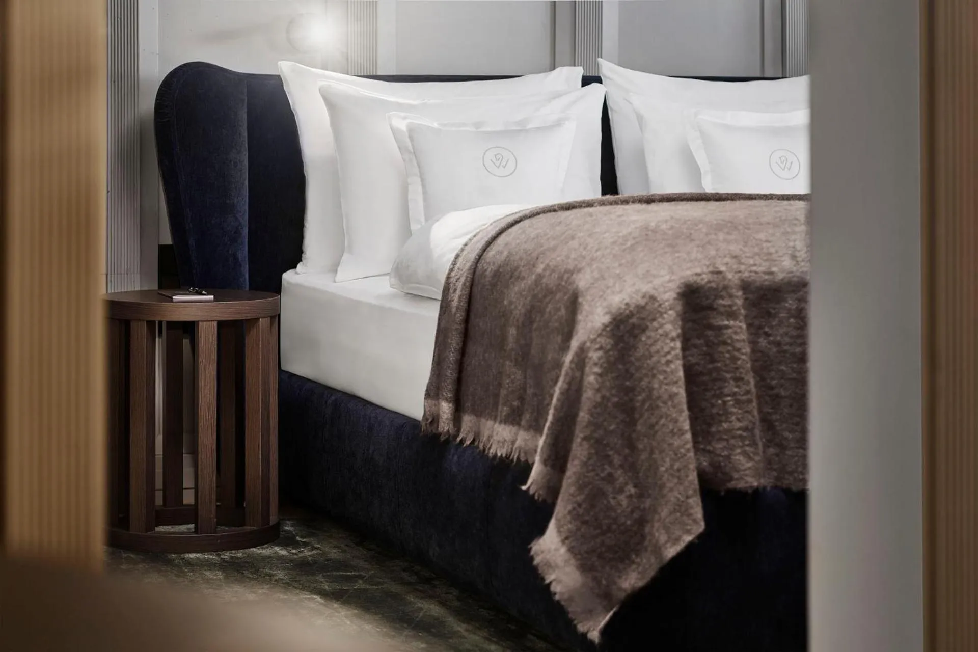 Bedroom, Bed in Hotel Weisses Roessl