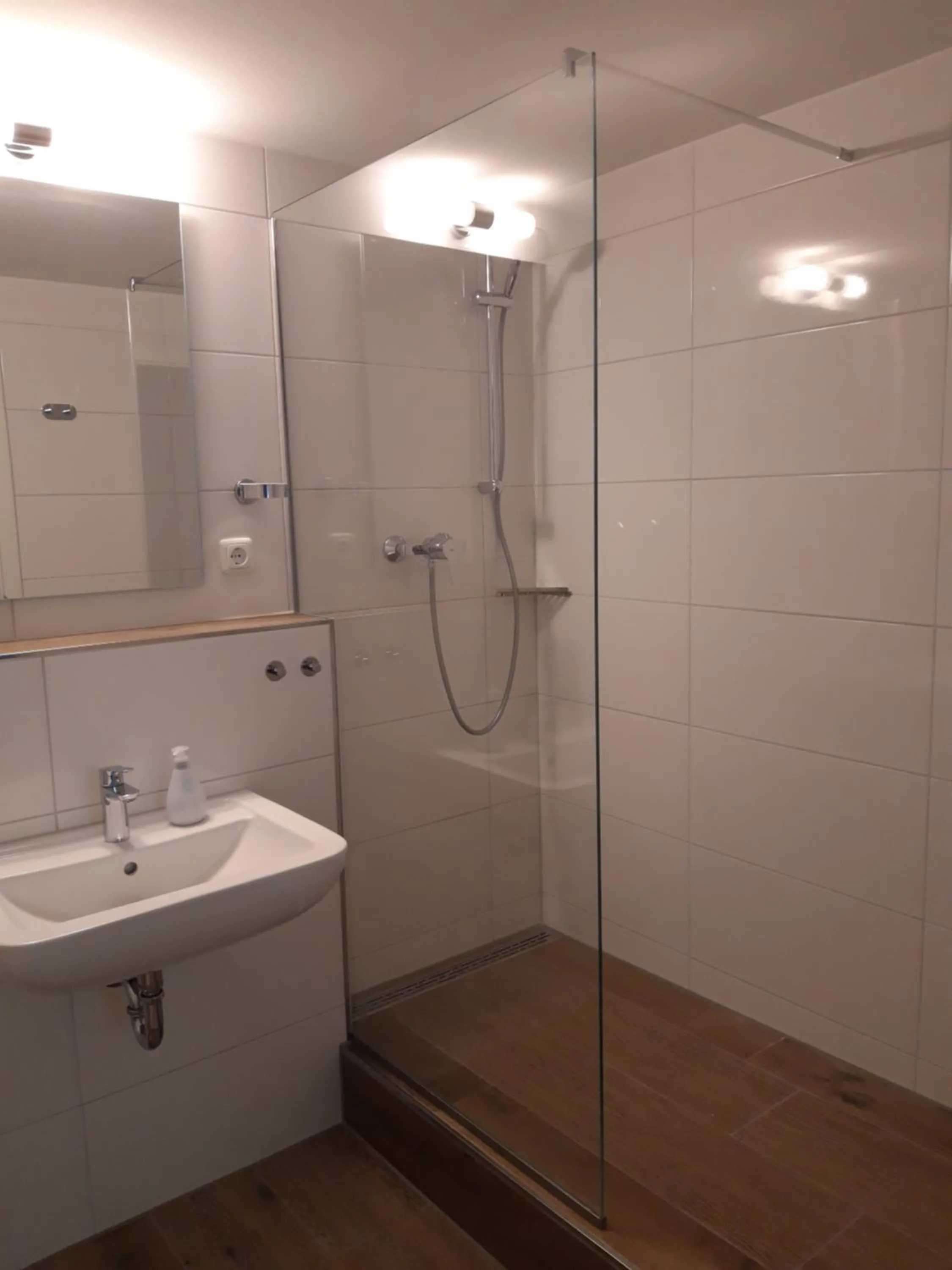 Bathroom in Hotel Weinert