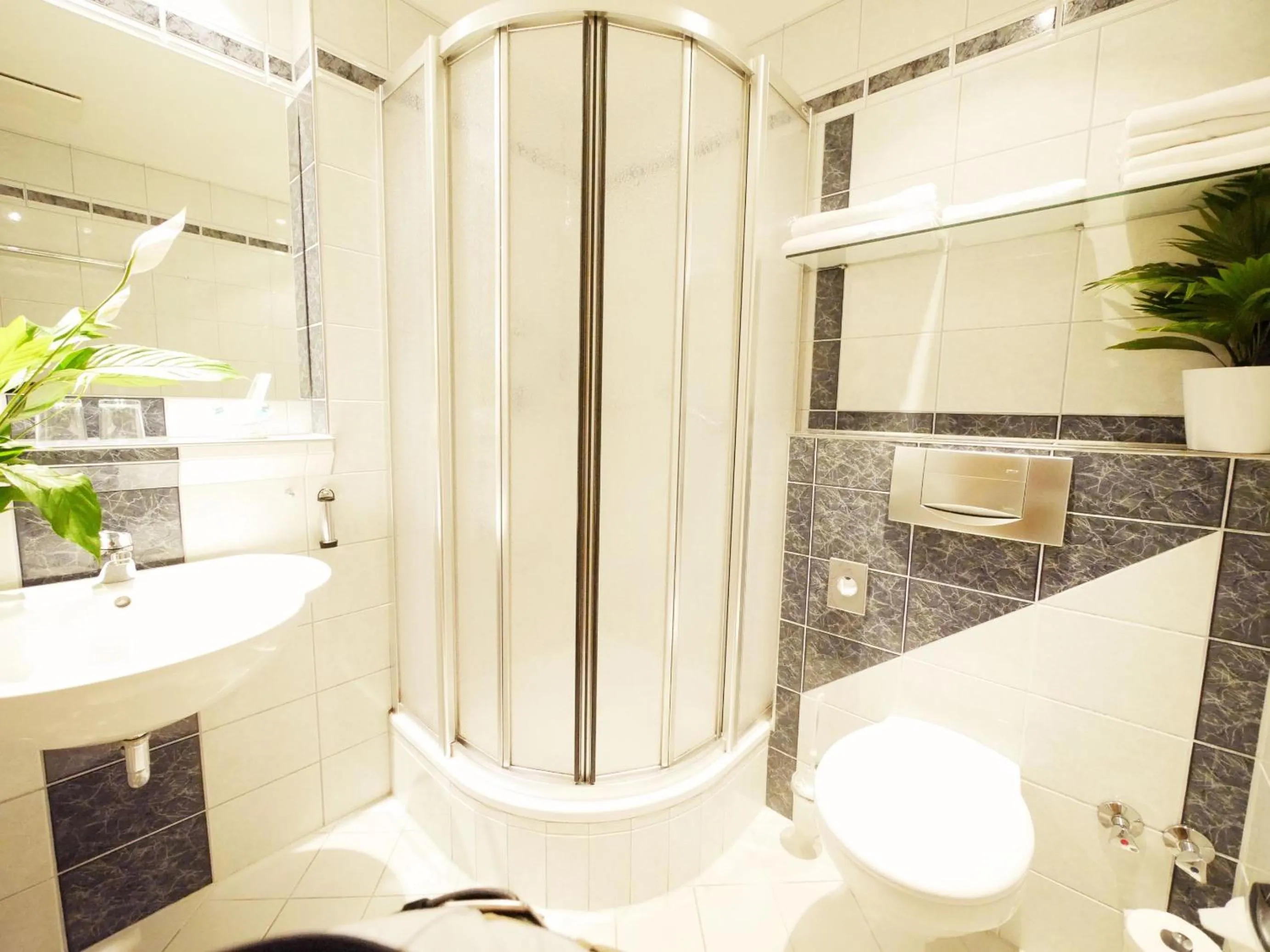 Bathroom in Kreuz-Post Hotel-Restaurant-SPA