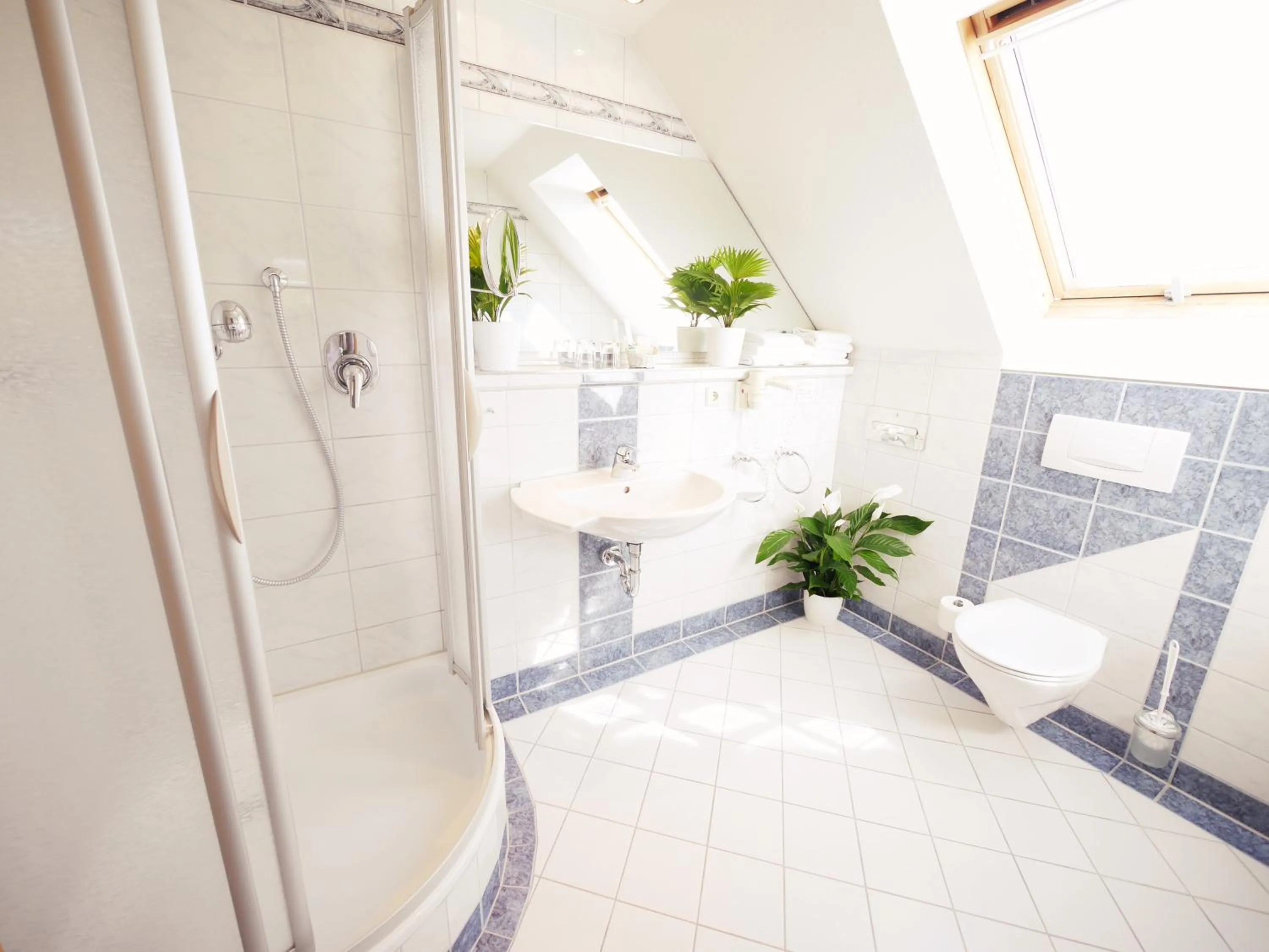 Shower in Kreuz-Post Hotel-Restaurant-SPA