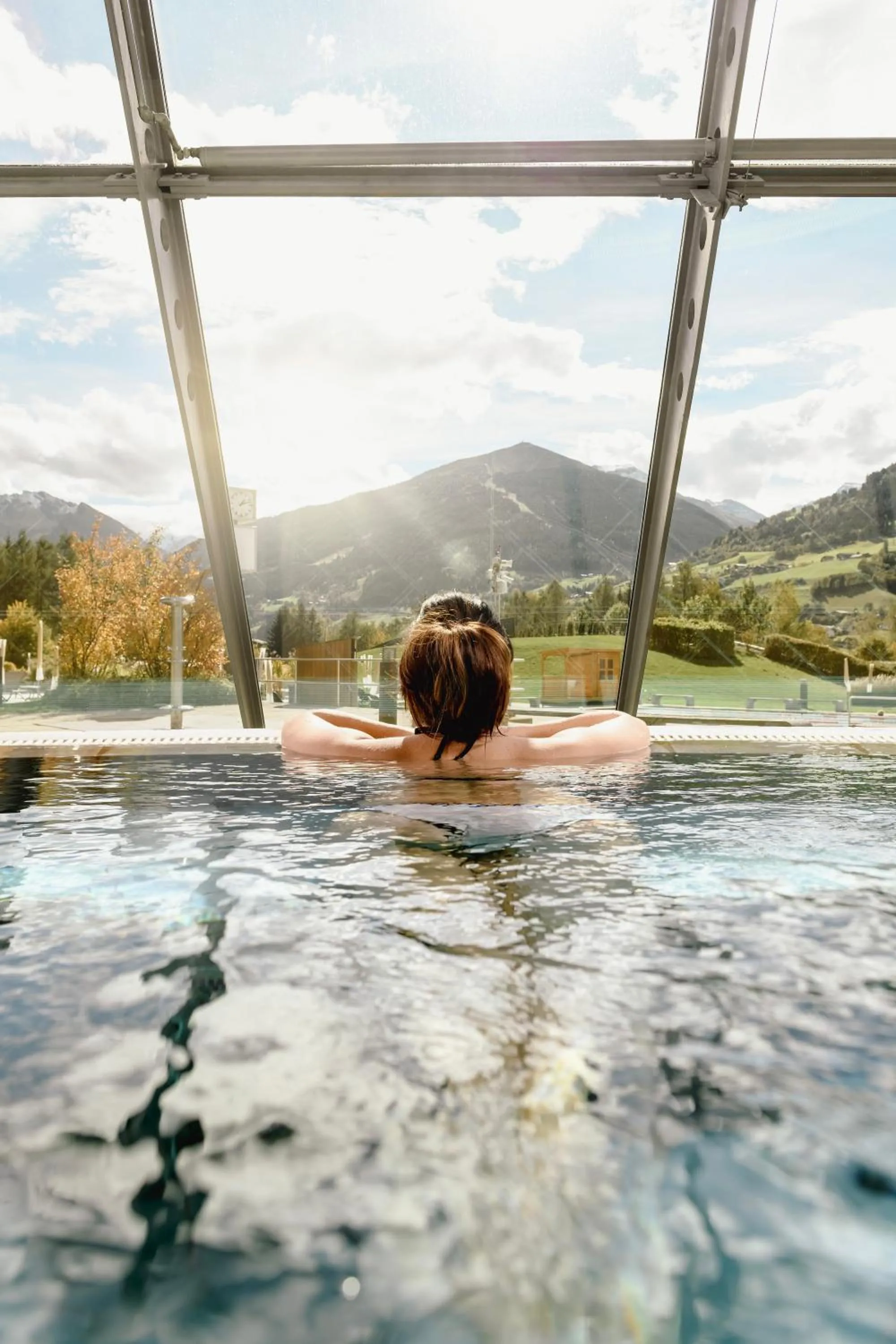 Day in Hotel Norica - Thermenhotels Gastein mit dem Bademantel direkt in die Therme