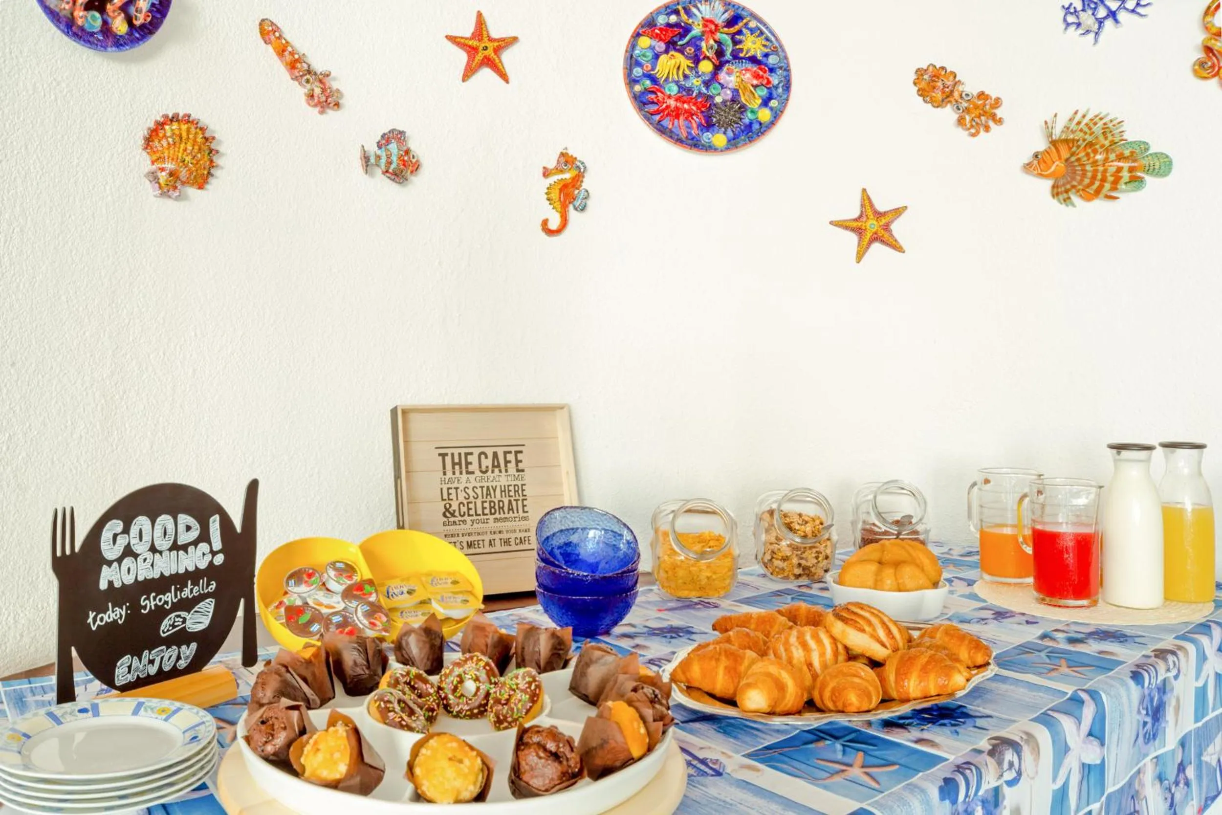 Breakfast in Villa Araucaria