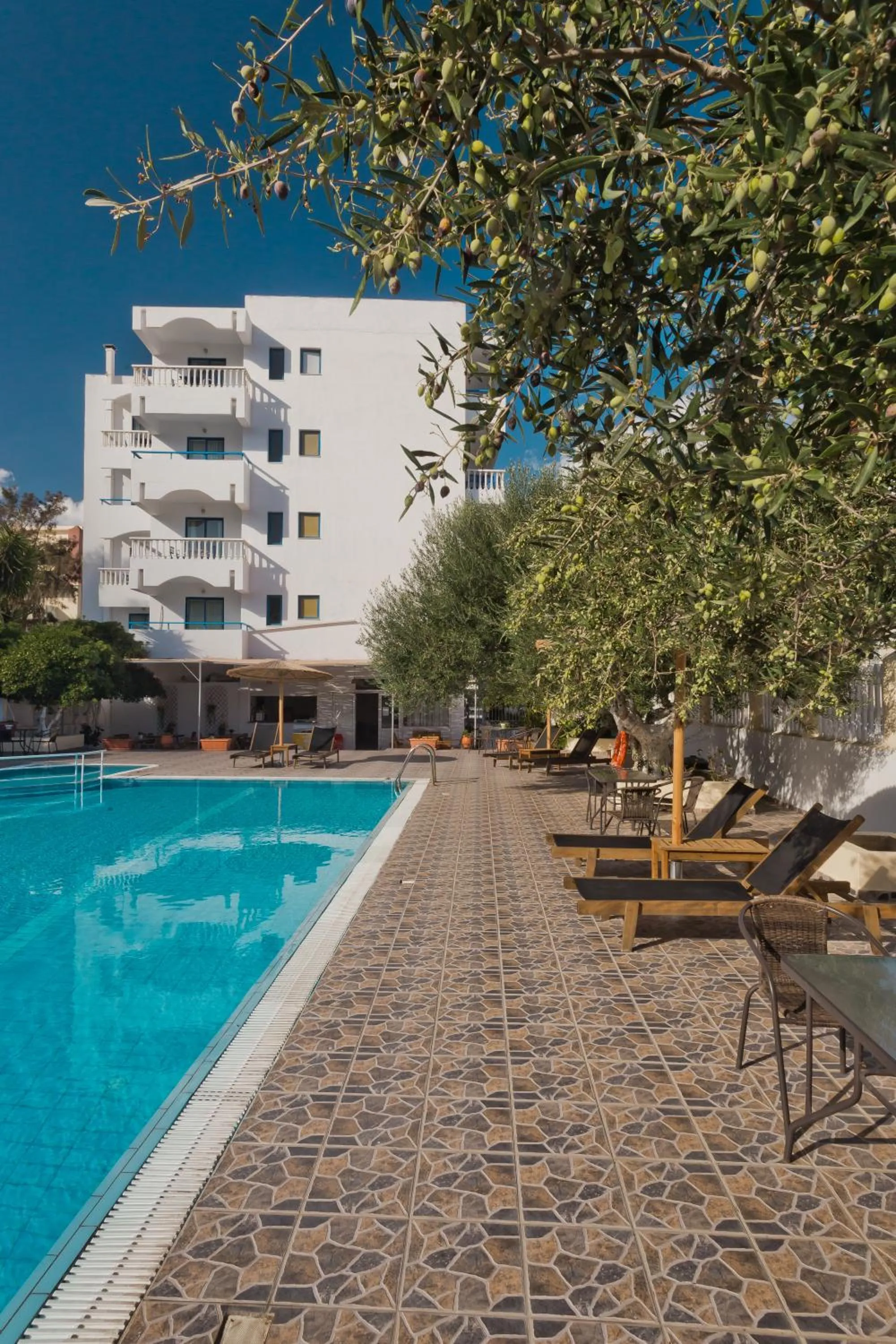 Property building in Regina Studios & Hotel