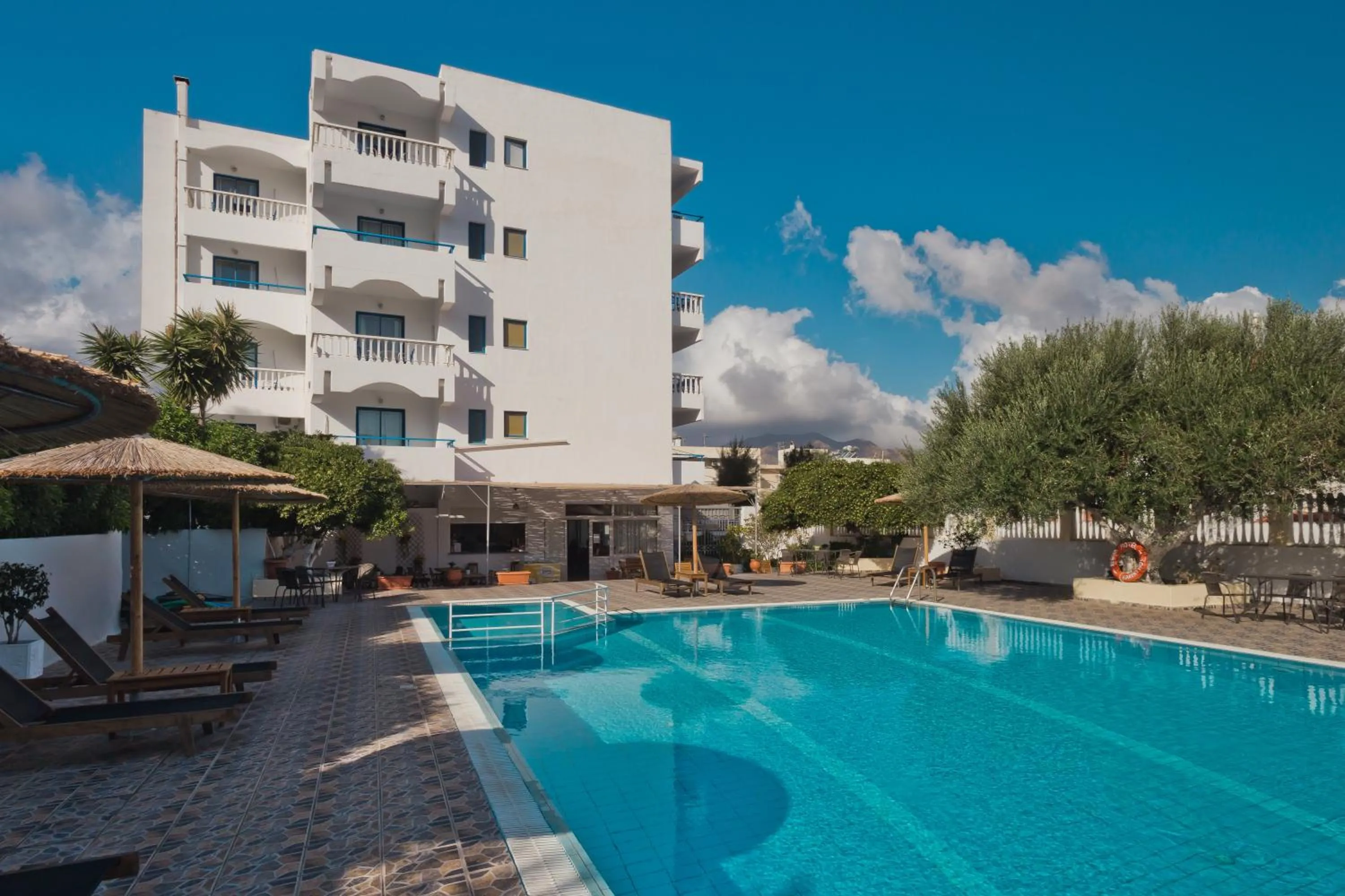 Property building in Regina Studios & Hotel