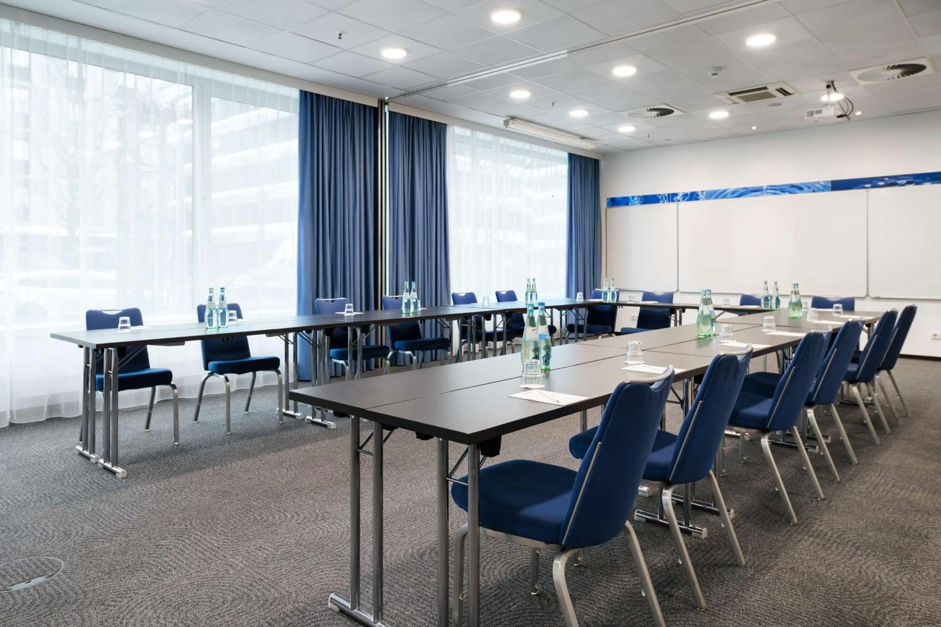 Meeting/conference room in Park Inn by Radisson Frankfurt Airport