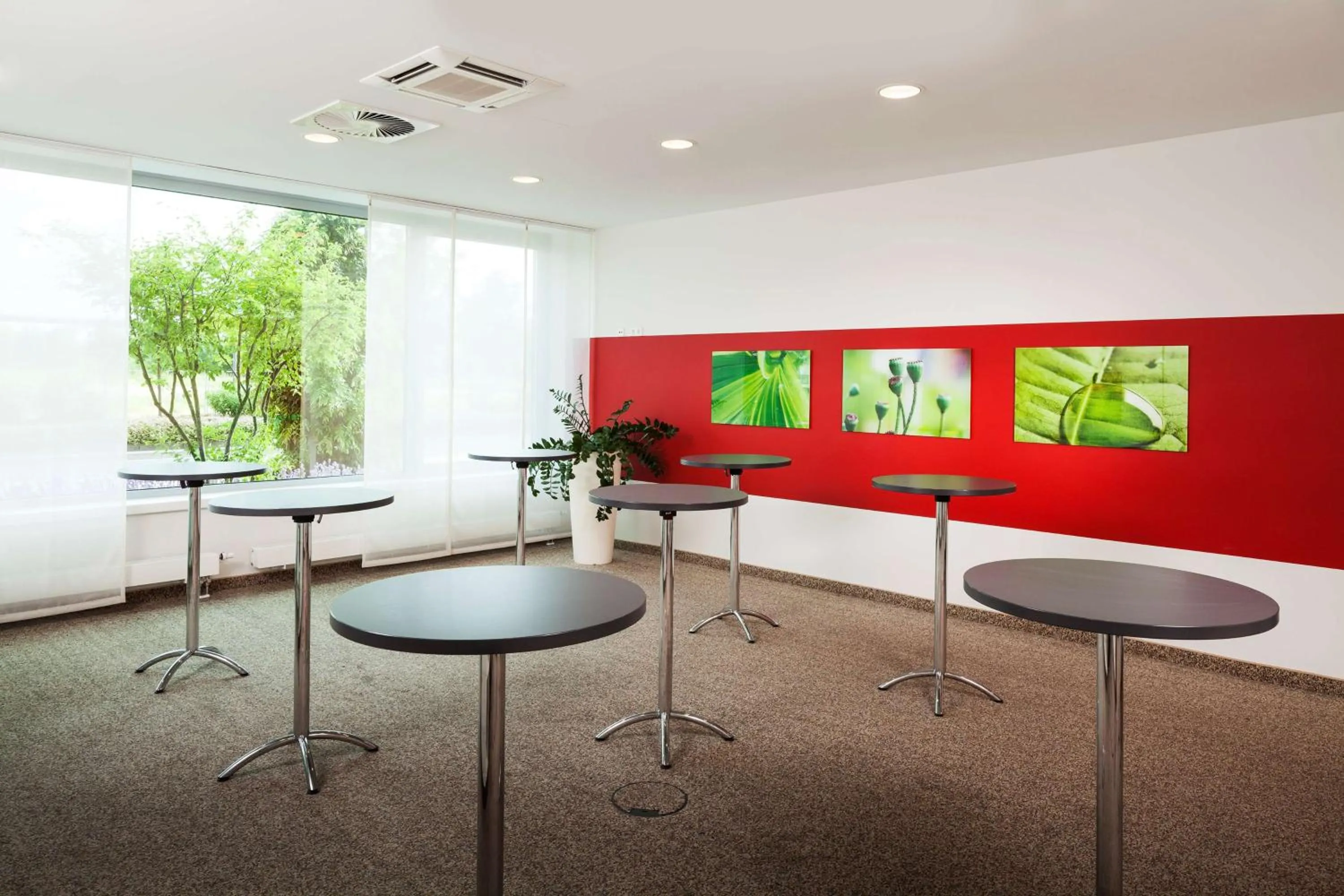 On site in Park Inn by Radisson Frankfurt Airport