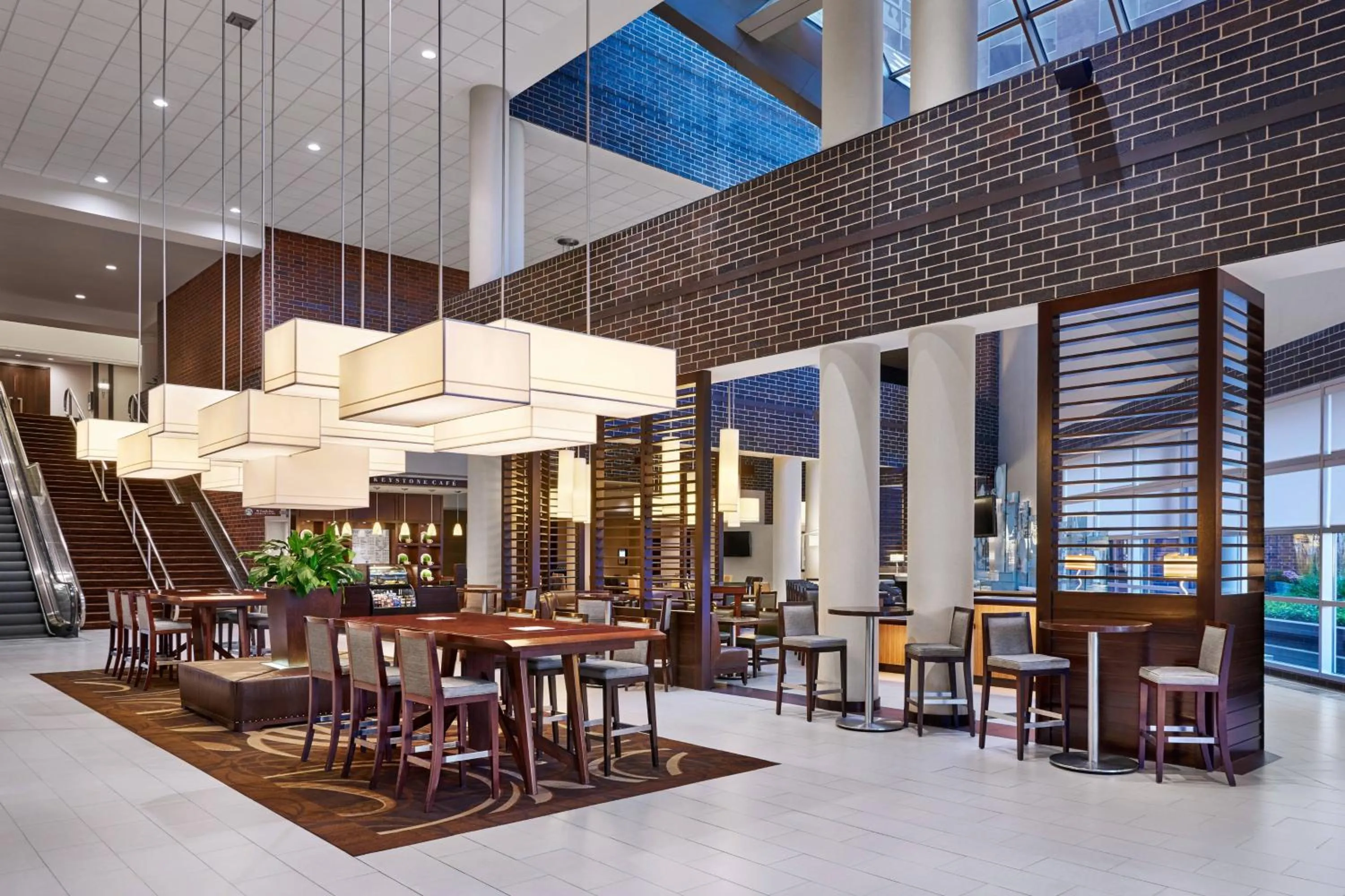 Lobby or reception in Sheraton Indianapolis Hotel at Keystone Crossing