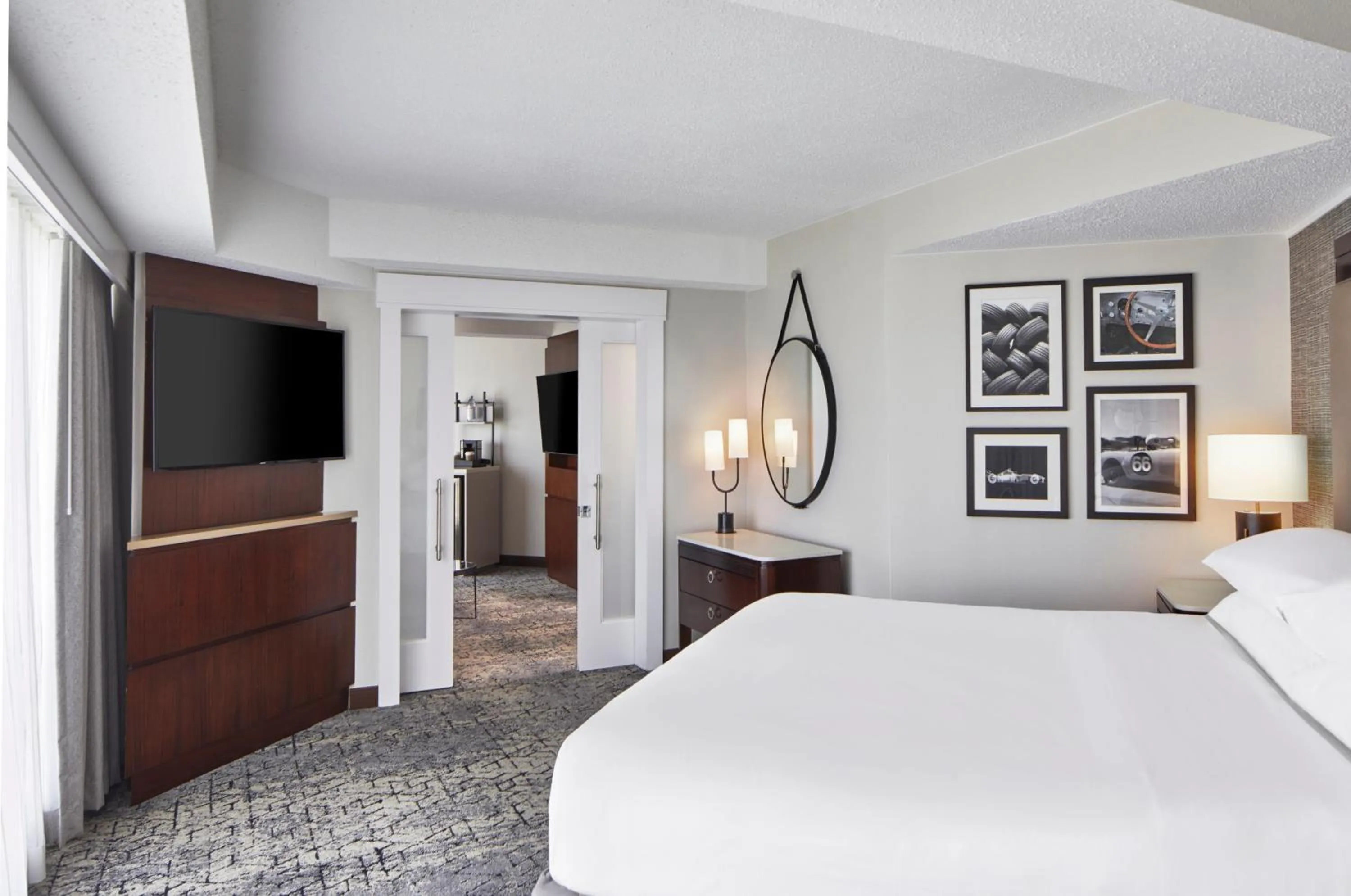 Bedroom, Bed in Sheraton Indianapolis Hotel at Keystone Crossing