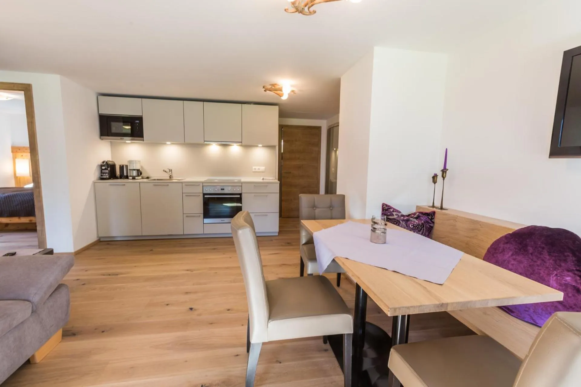 Kitchen or kitchenette in s'Hoamatl Dorfkrug Appartements