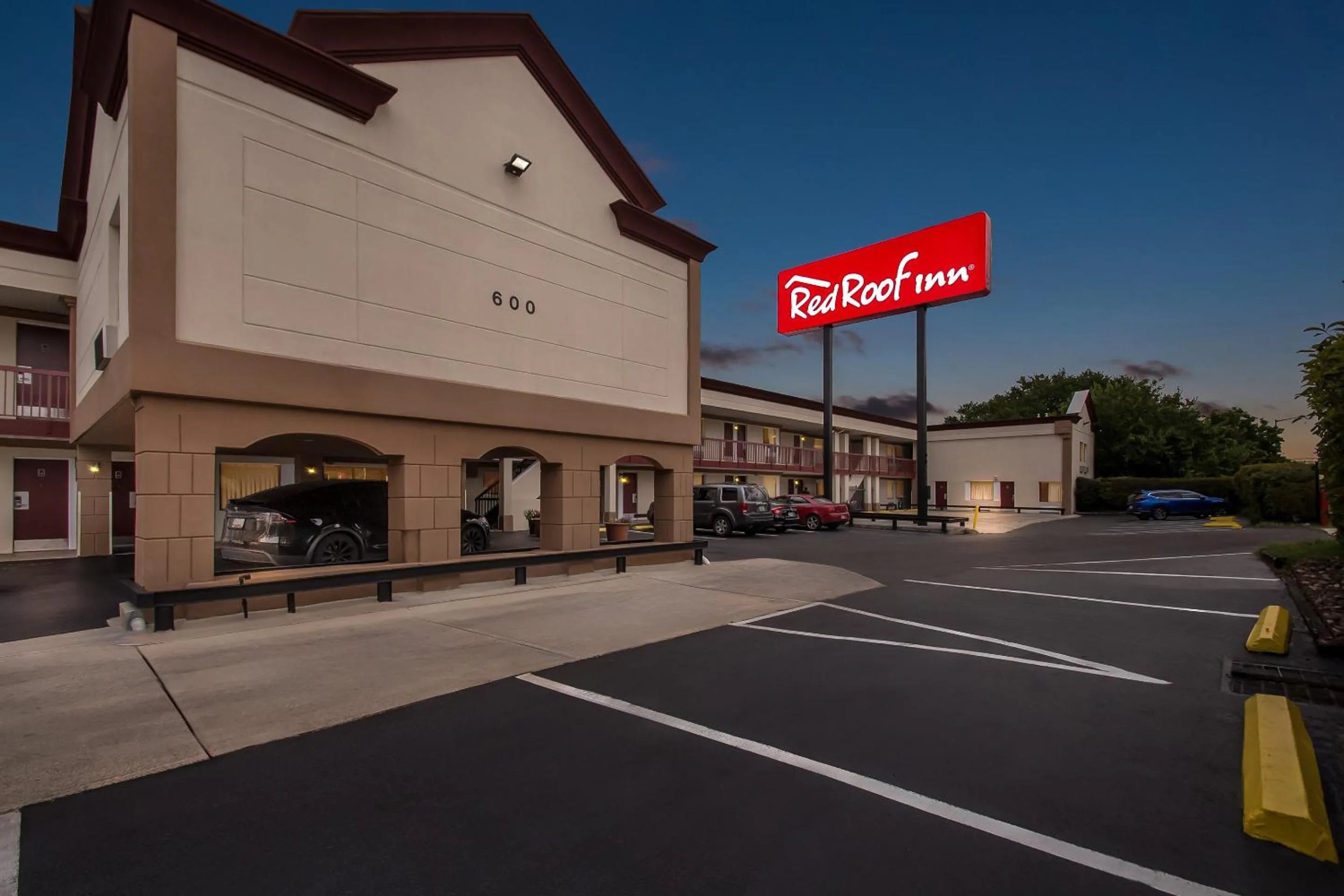 Facade/entrance in Red Roof Inn Washington, DC