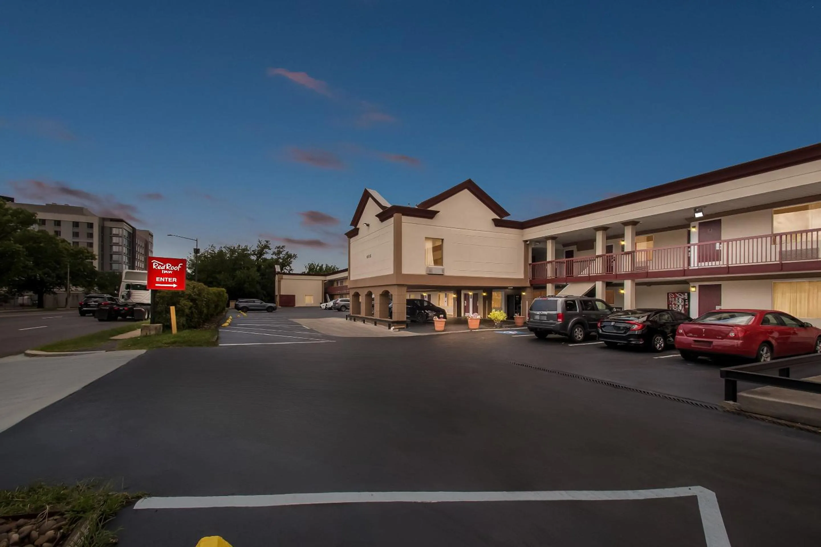Facade/entrance in Red Roof Inn Washington, DC