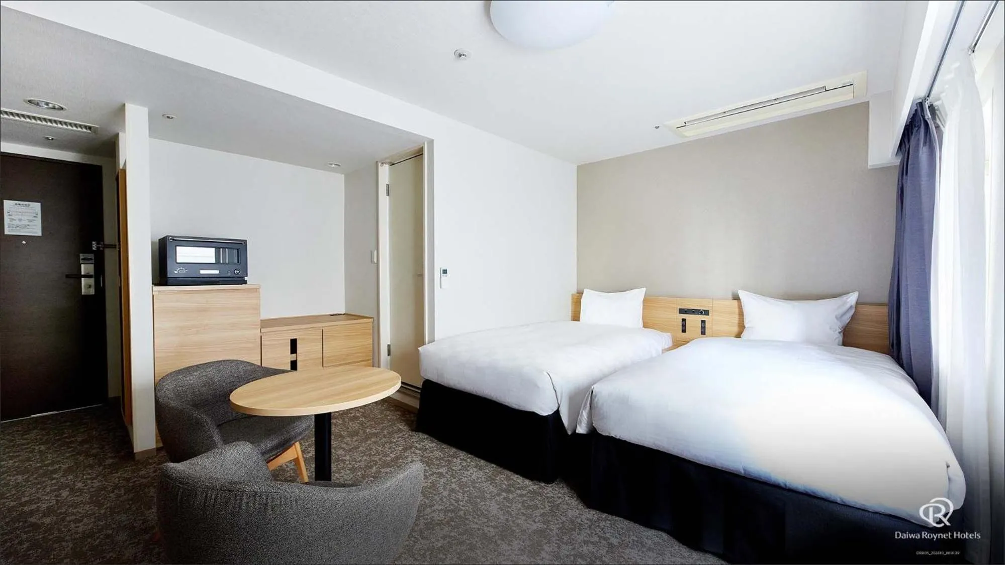 Bed in Daiwa Roynet Hotel Osaka Yotsubashi