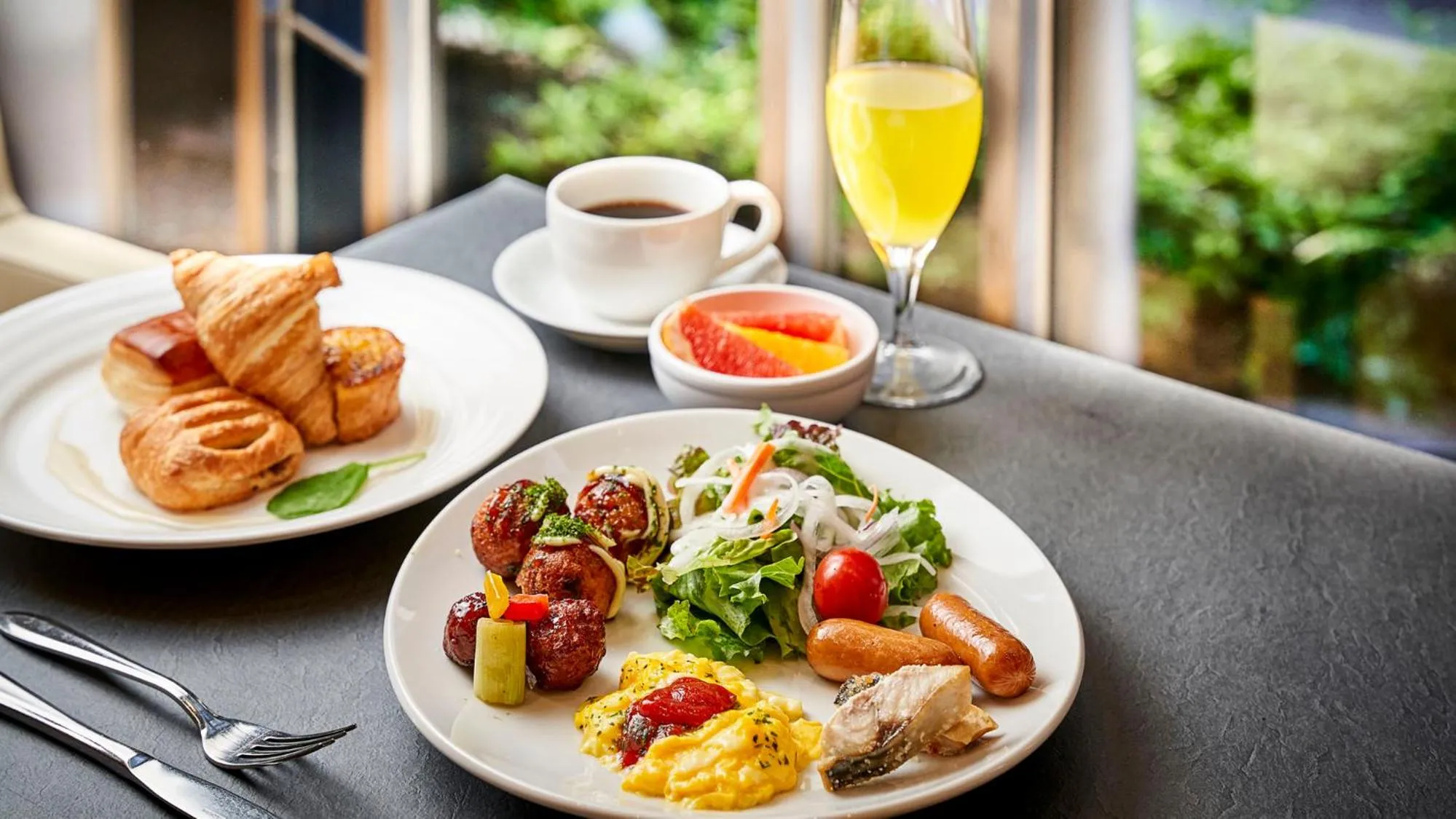 Food and drinks in Daiwa Roynet Hotel Osaka Yotsubashi