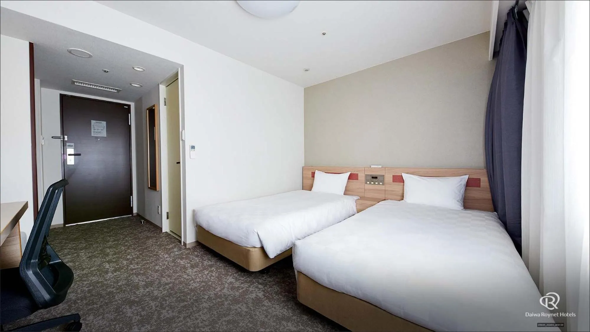 Bed in Daiwa Roynet Hotel Osaka Yotsubashi