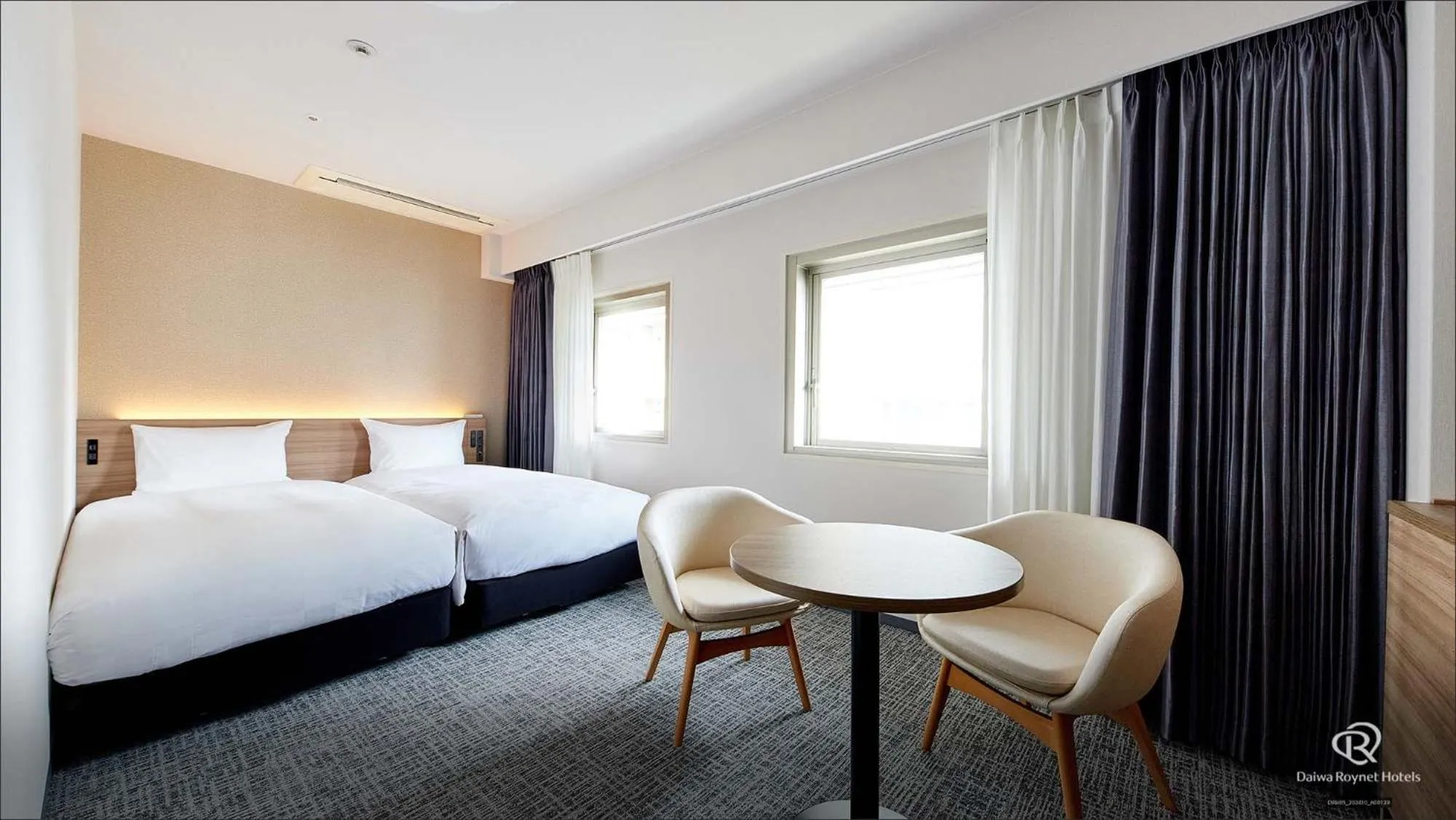 Bed in Daiwa Roynet Hotel Osaka Yotsubashi