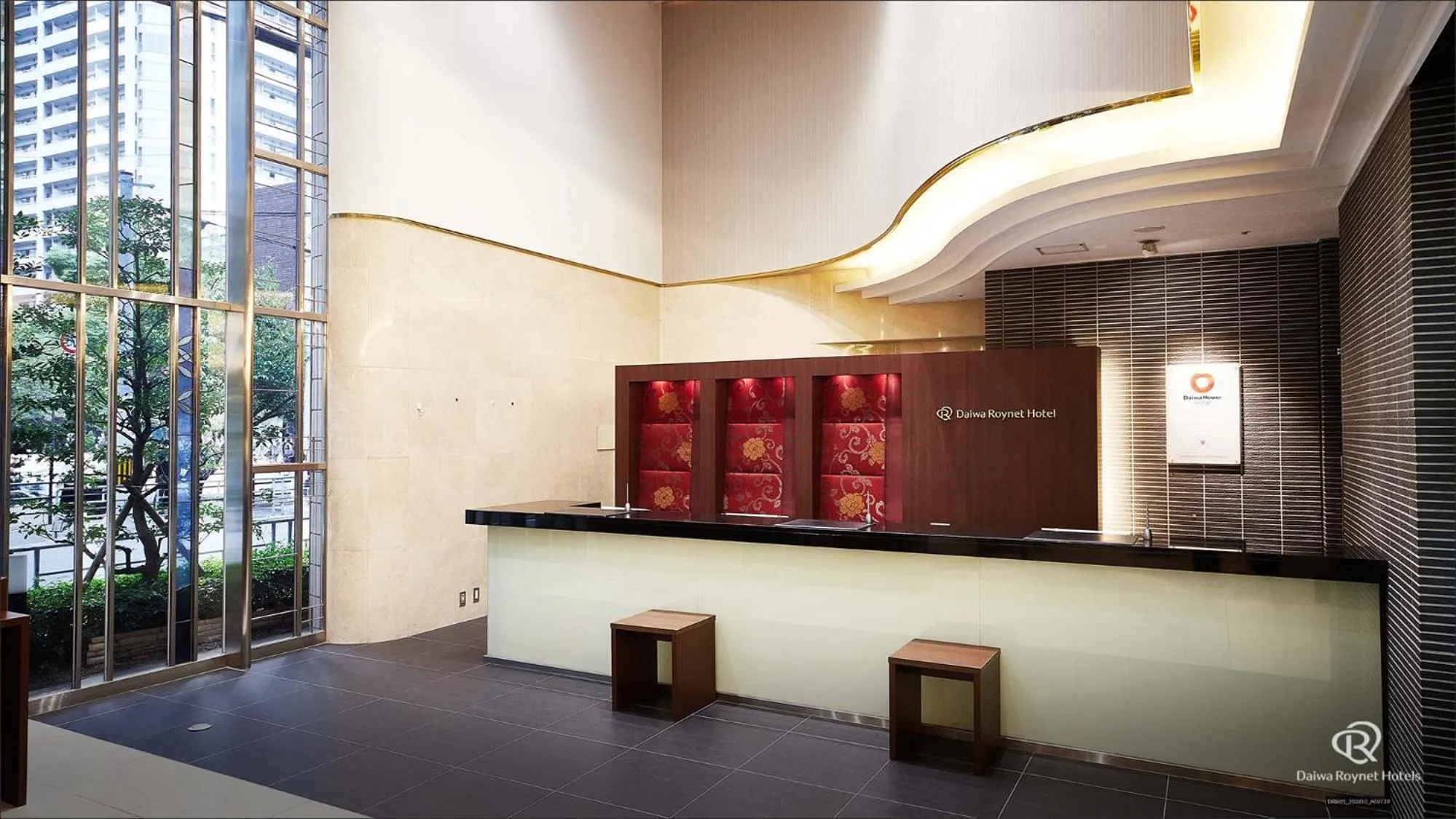 Lobby or reception in Daiwa Roynet Hotel Osaka Yotsubashi
