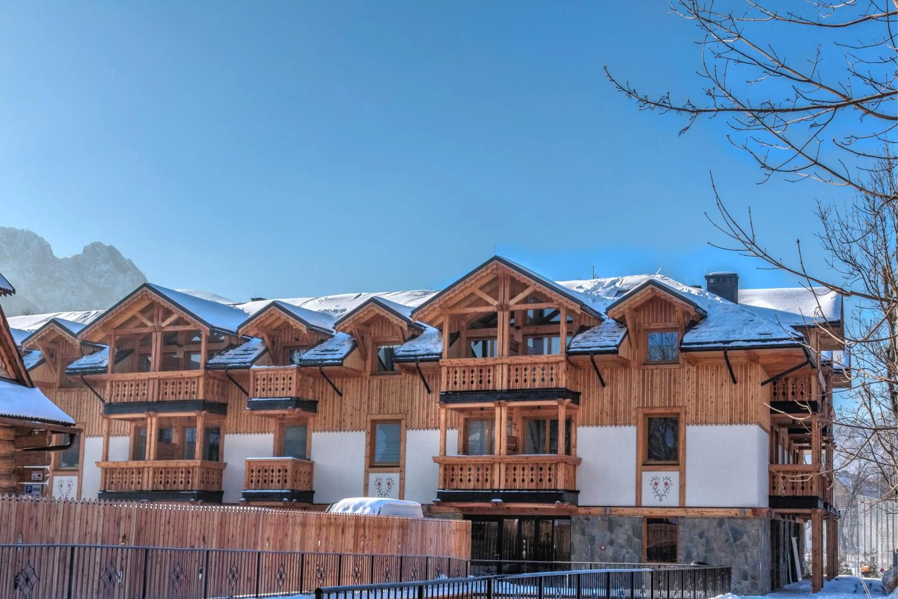 Property building in Giewont Krupówki SPA