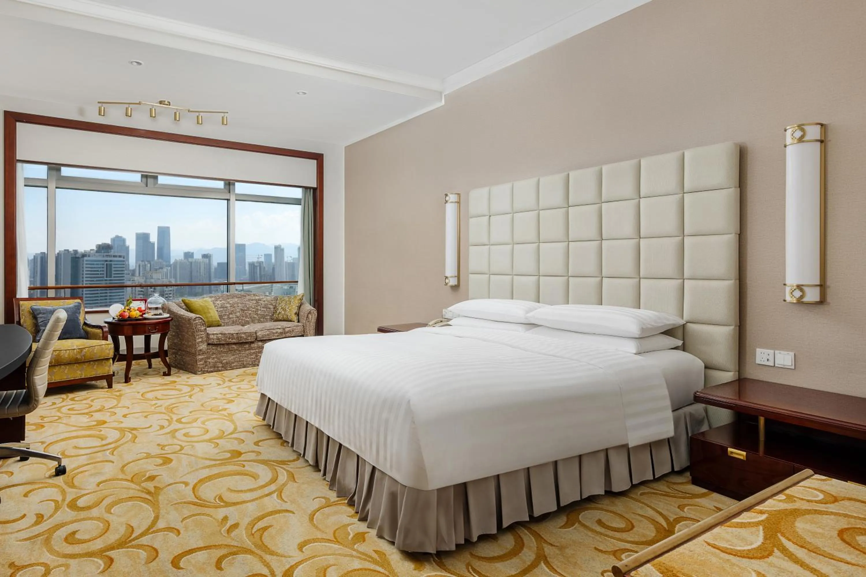 Photo of the whole room, Bed in Shangri-La Fuzhou