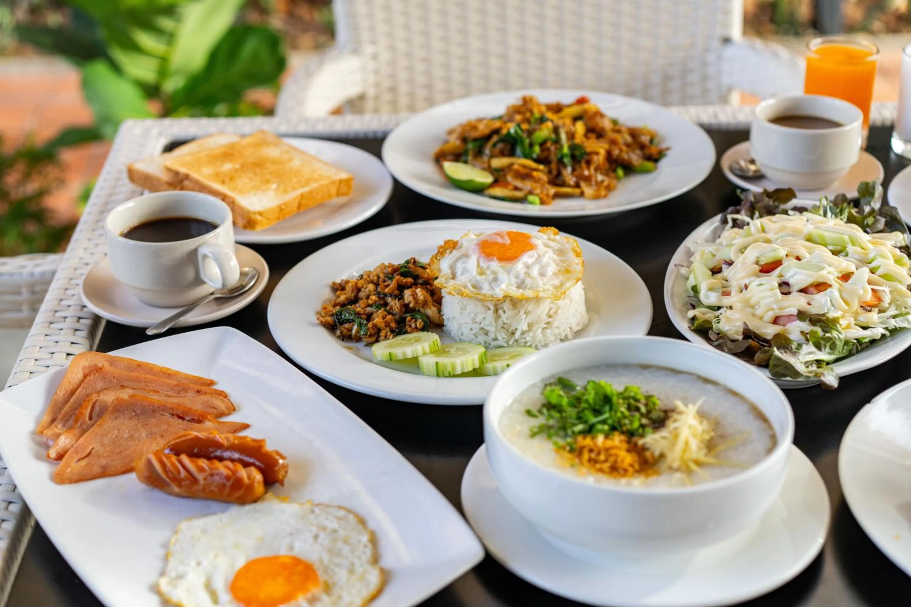 Restaurant/places to eat in Motive Cottage Resort