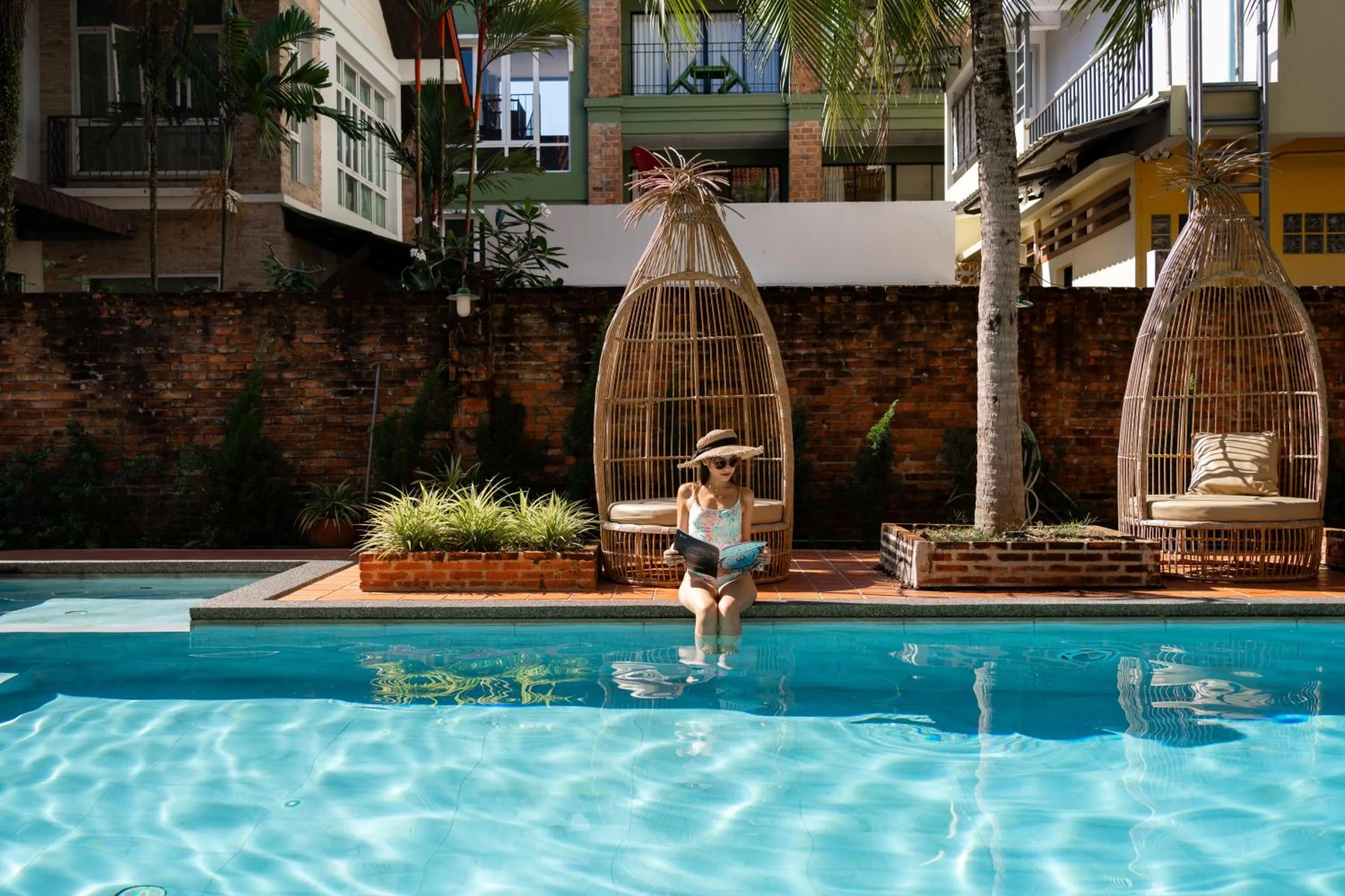 Swimming pool in Motive Cottage Resort