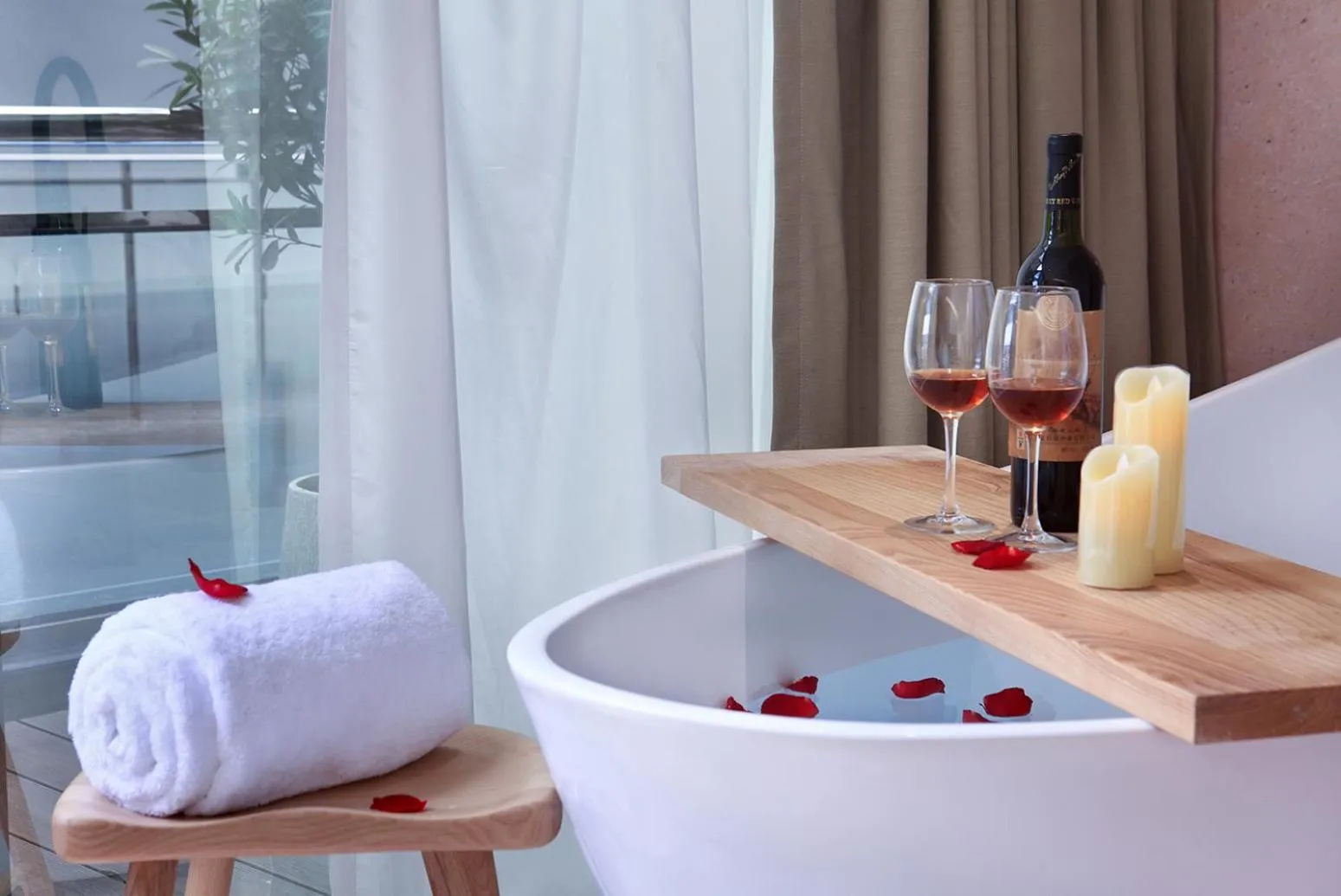 Bath in Sky Garden Inn