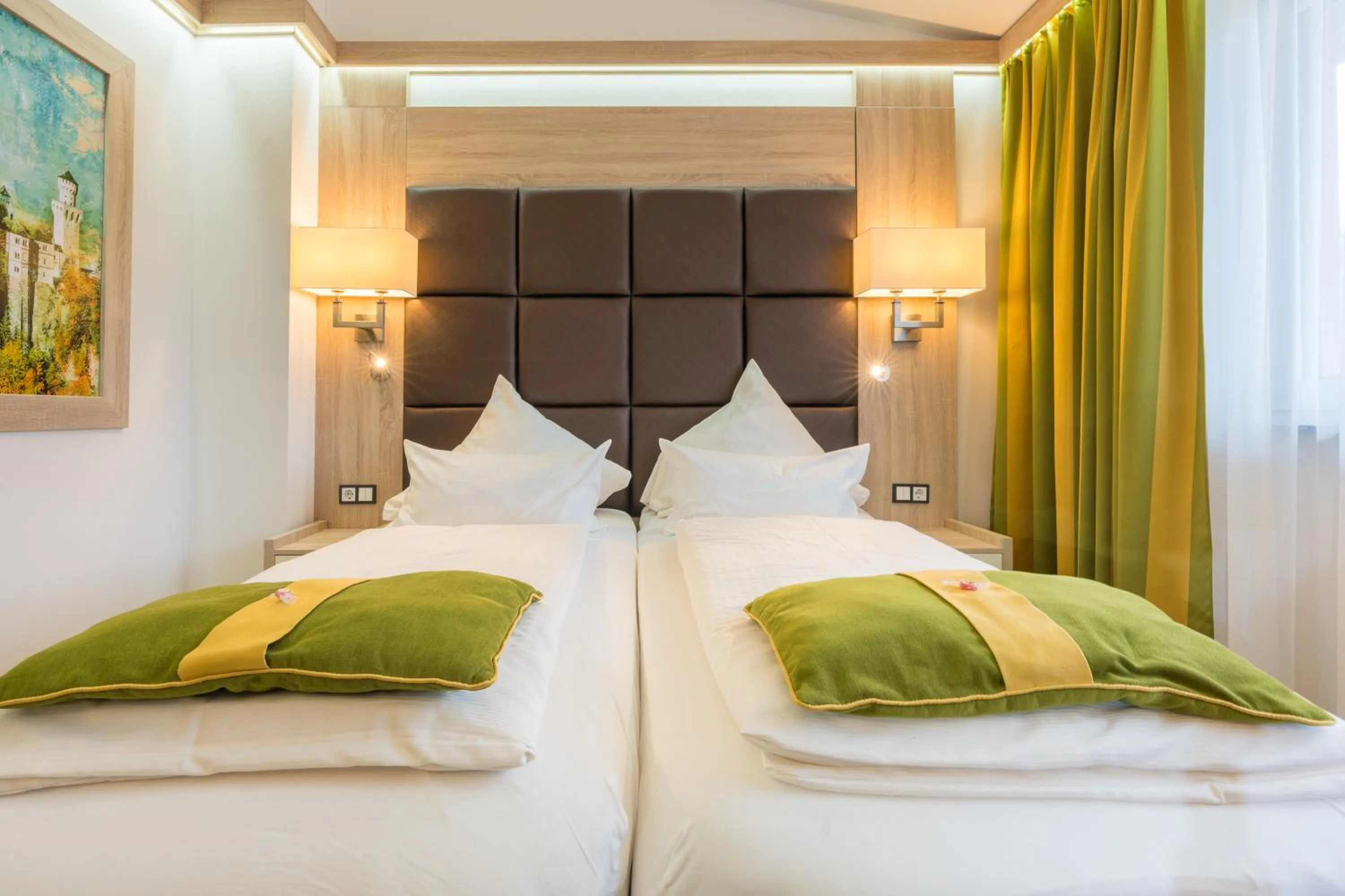 Photo of the whole room, Bed in Best Western Plus Hotel Füssen