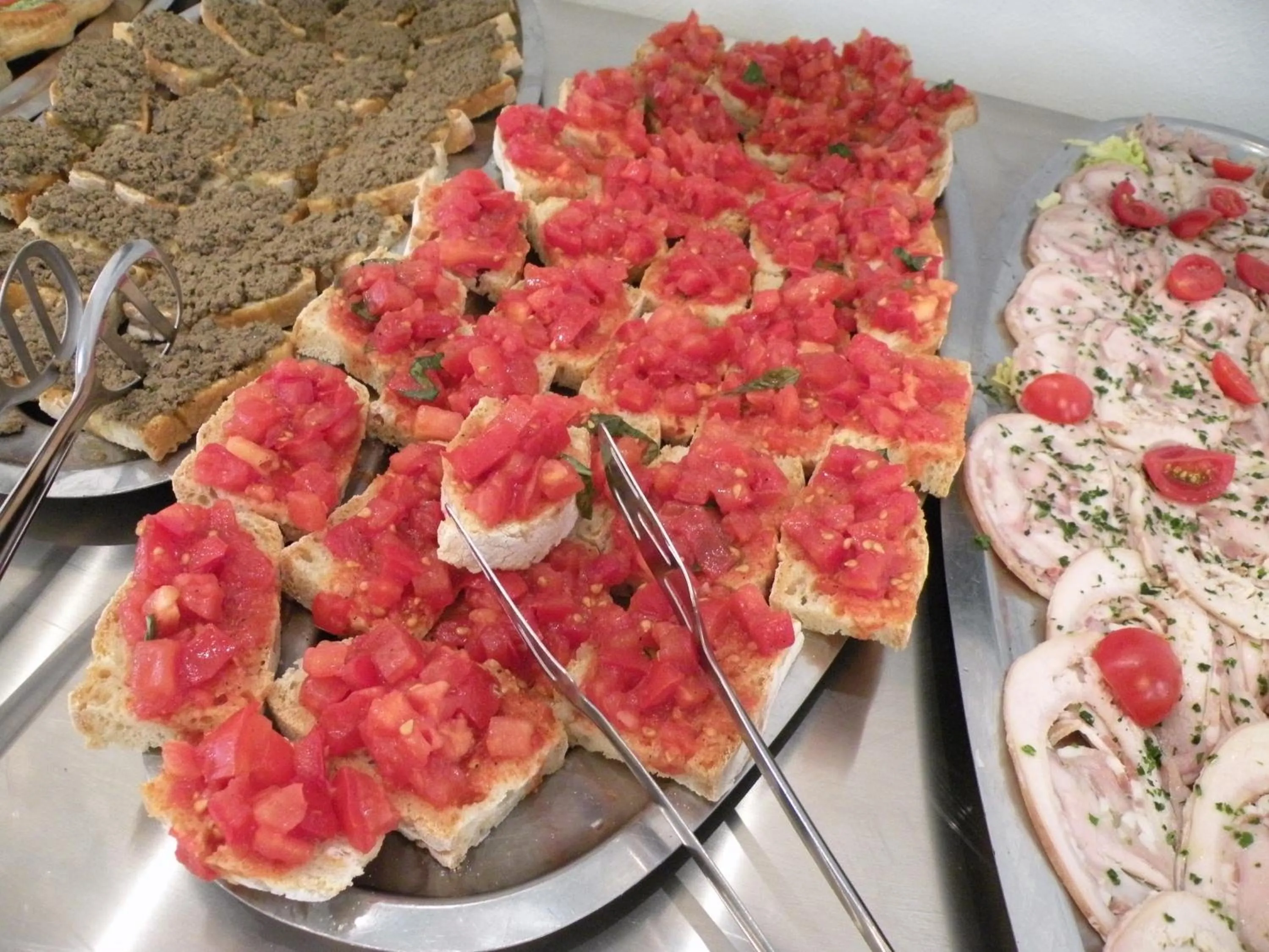 Restaurant/places to eat in Hotel Parrini