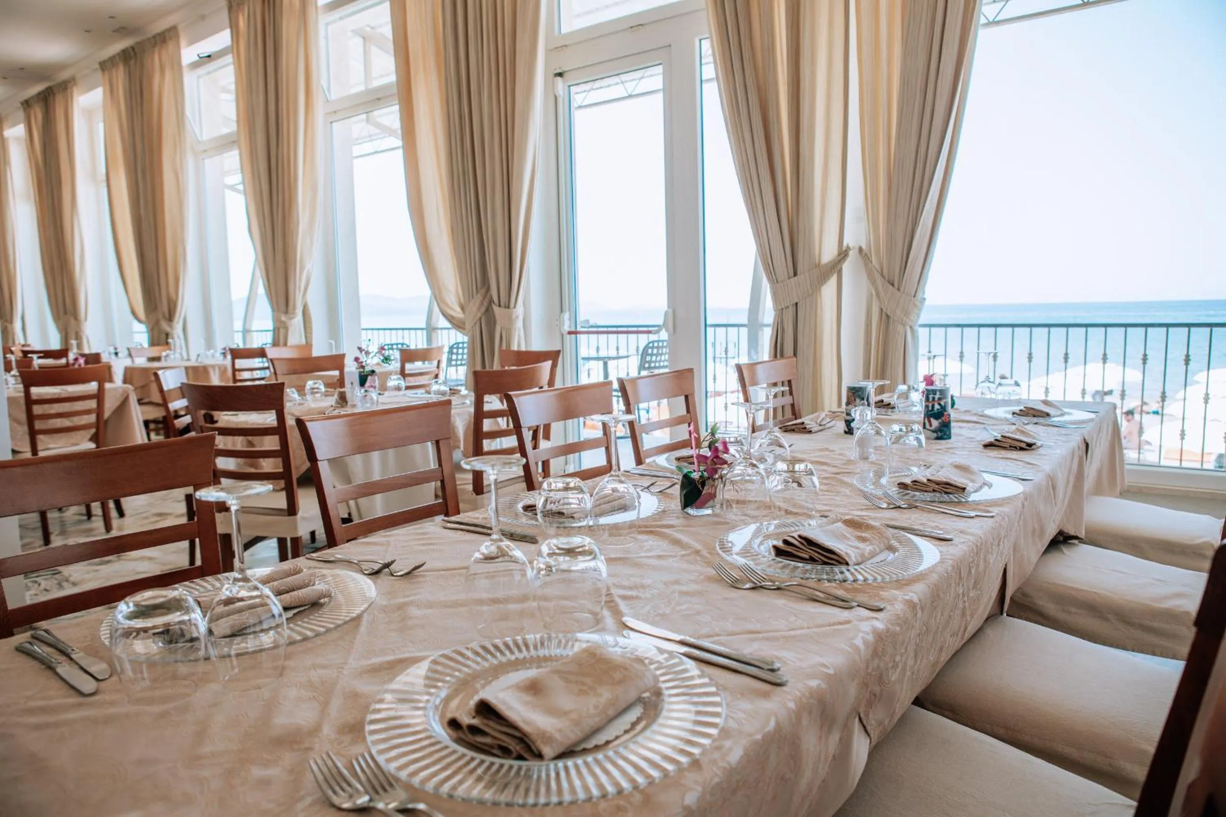 Restaurant/places to eat in Hotel Parrini