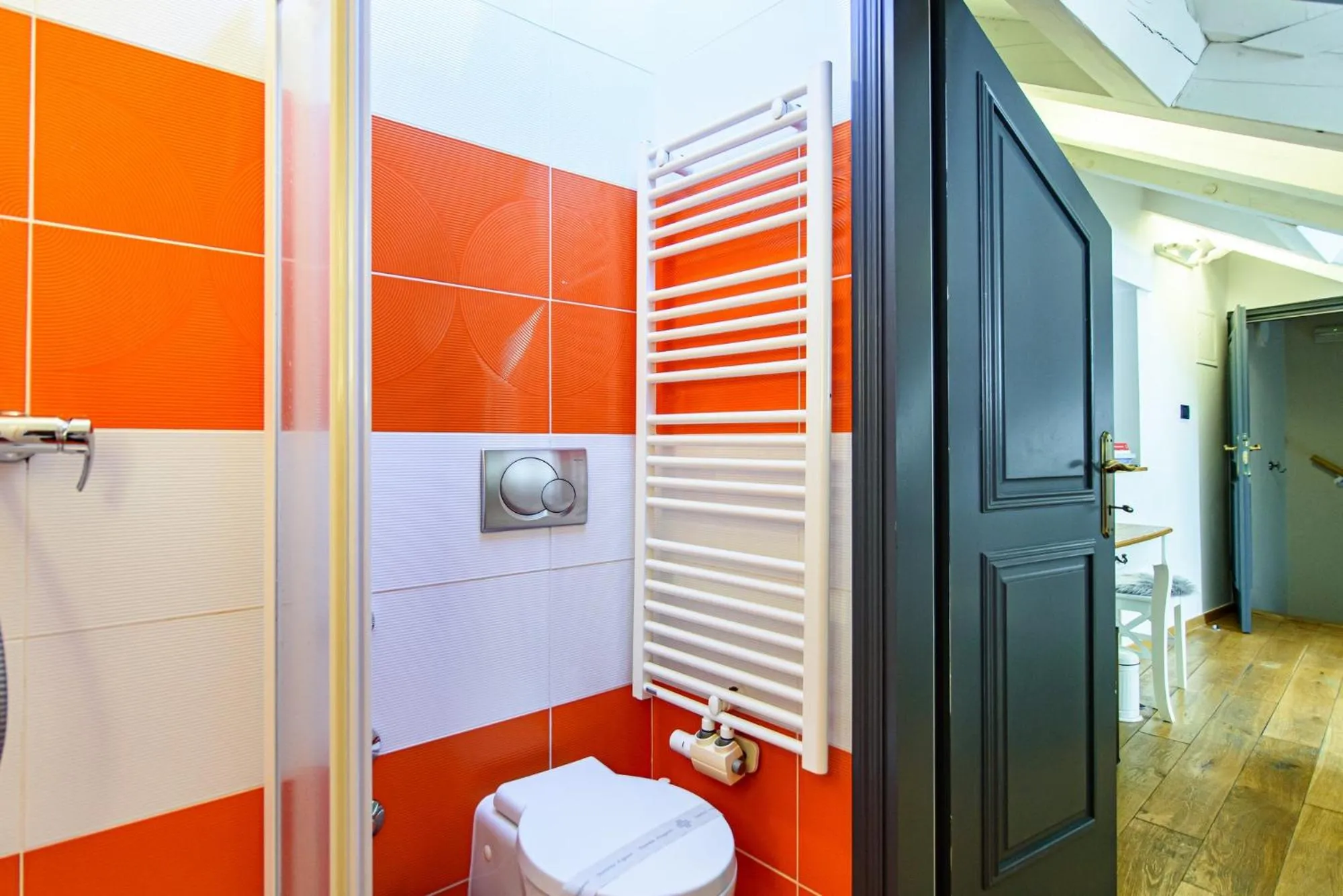 Shower in ART HOME ARTHUR by DuHomes