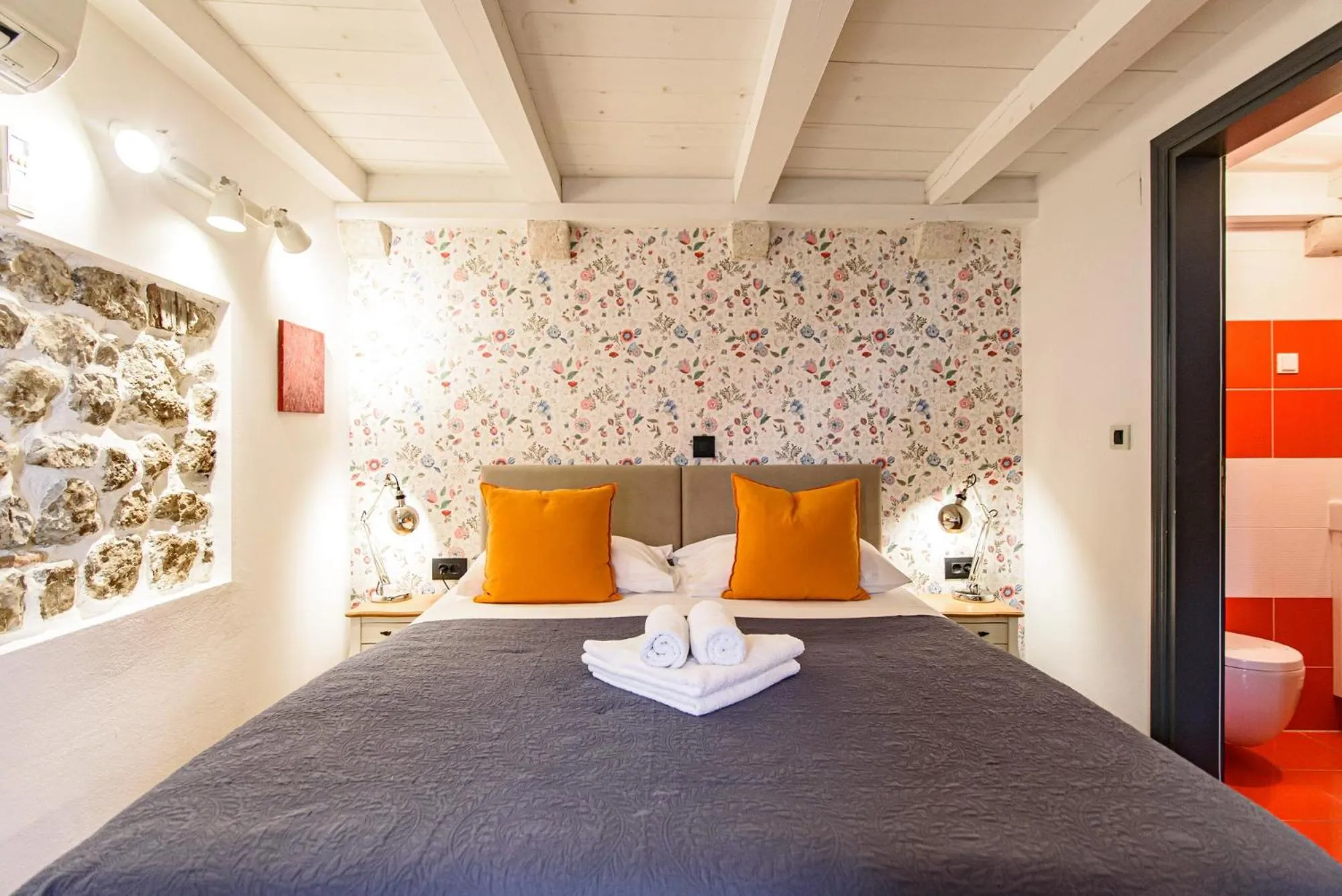 Bed in ART HOME ARTHUR by DuHomes