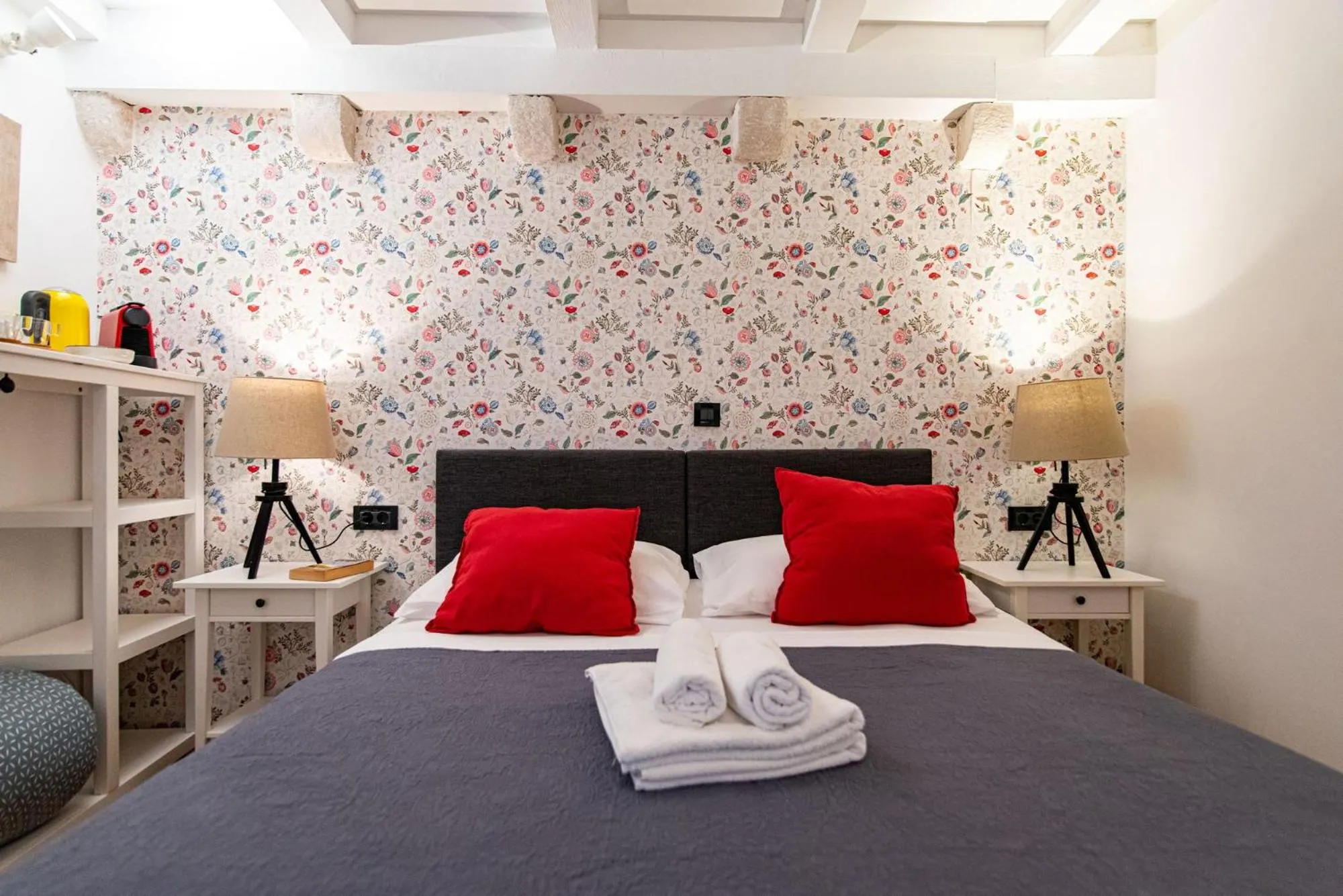 Bed in ART HOME ARTHUR by DuHomes